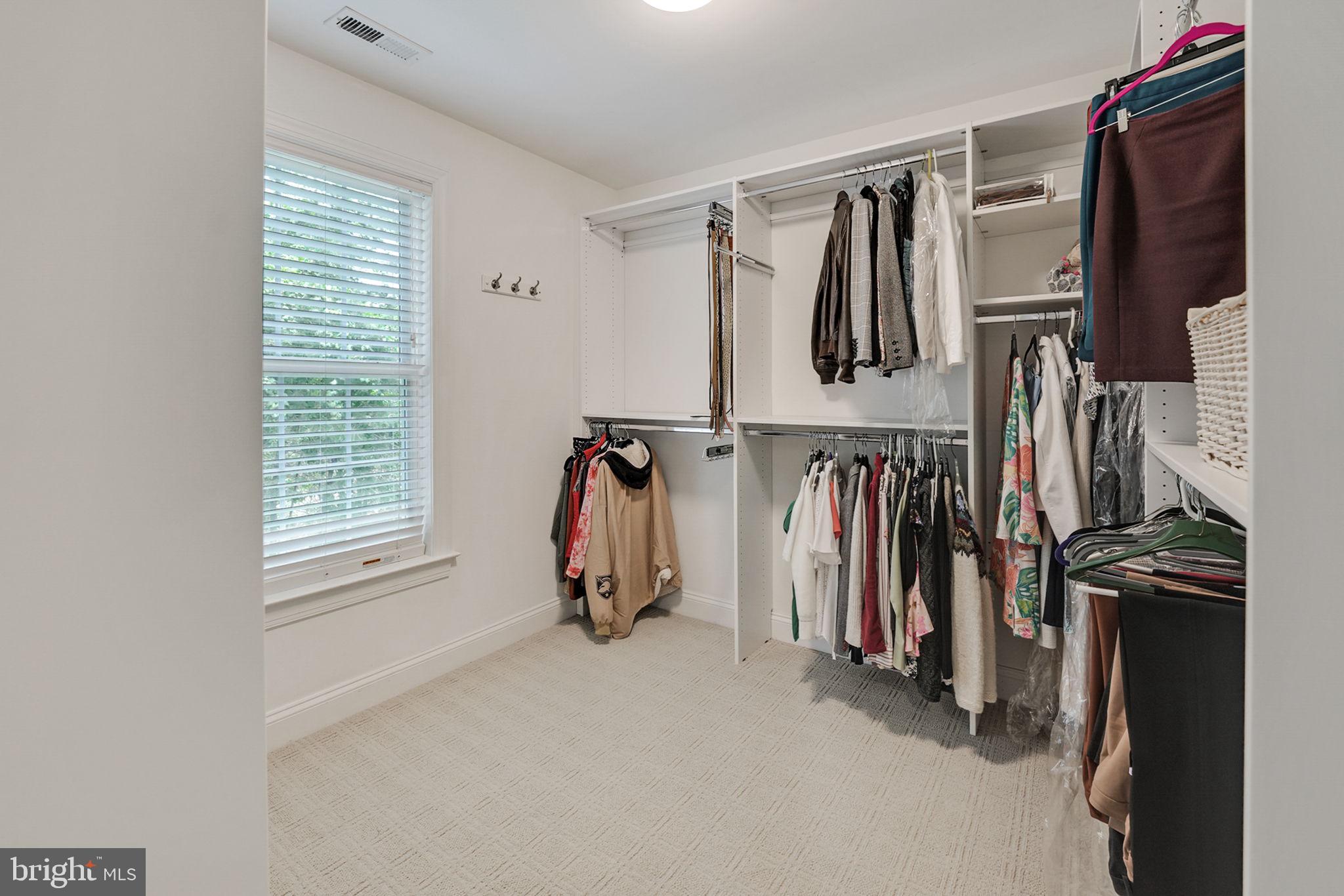 WOODLAND ESTATES - Residential