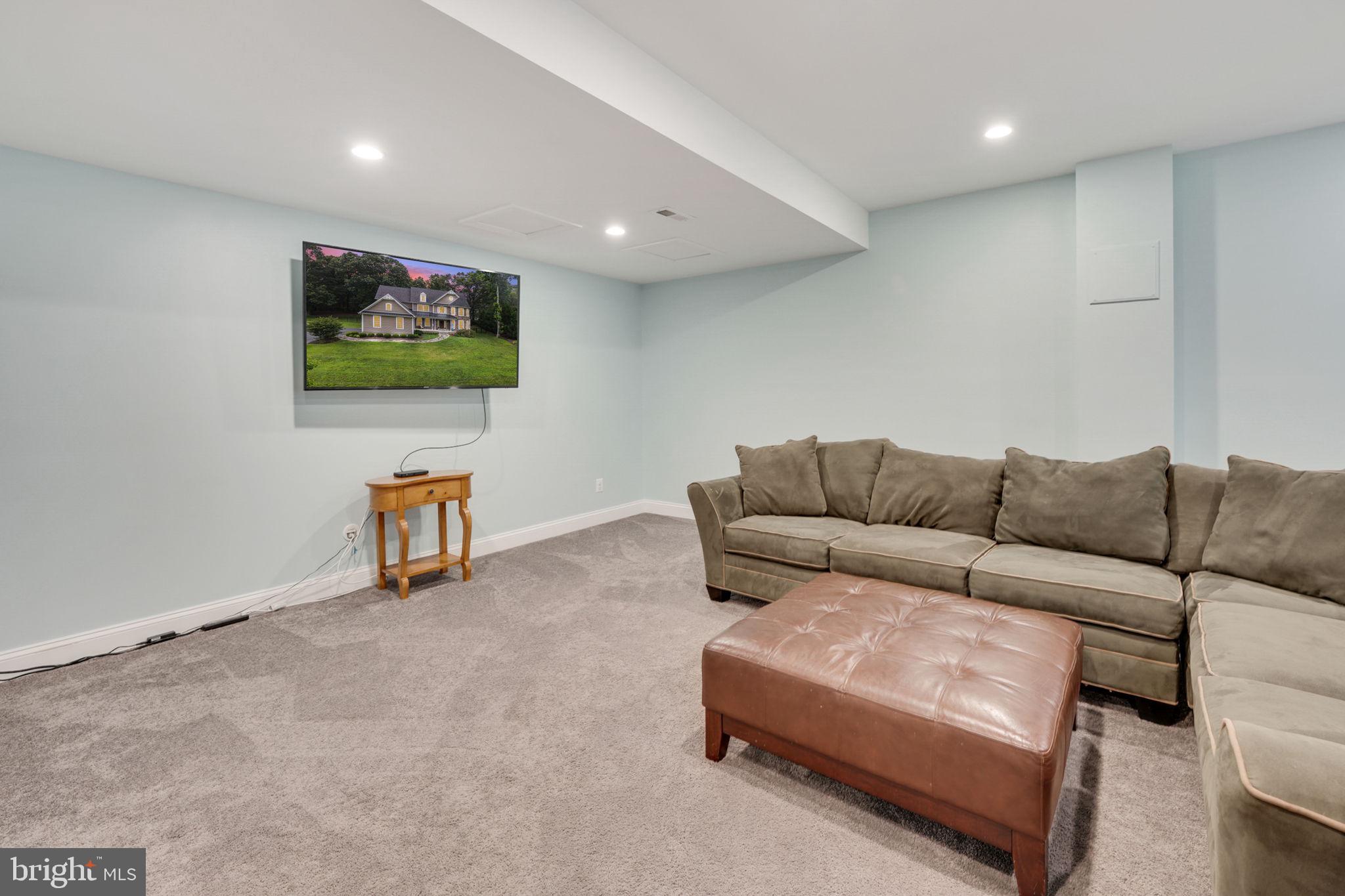 WOODLAND ESTATES - Residential