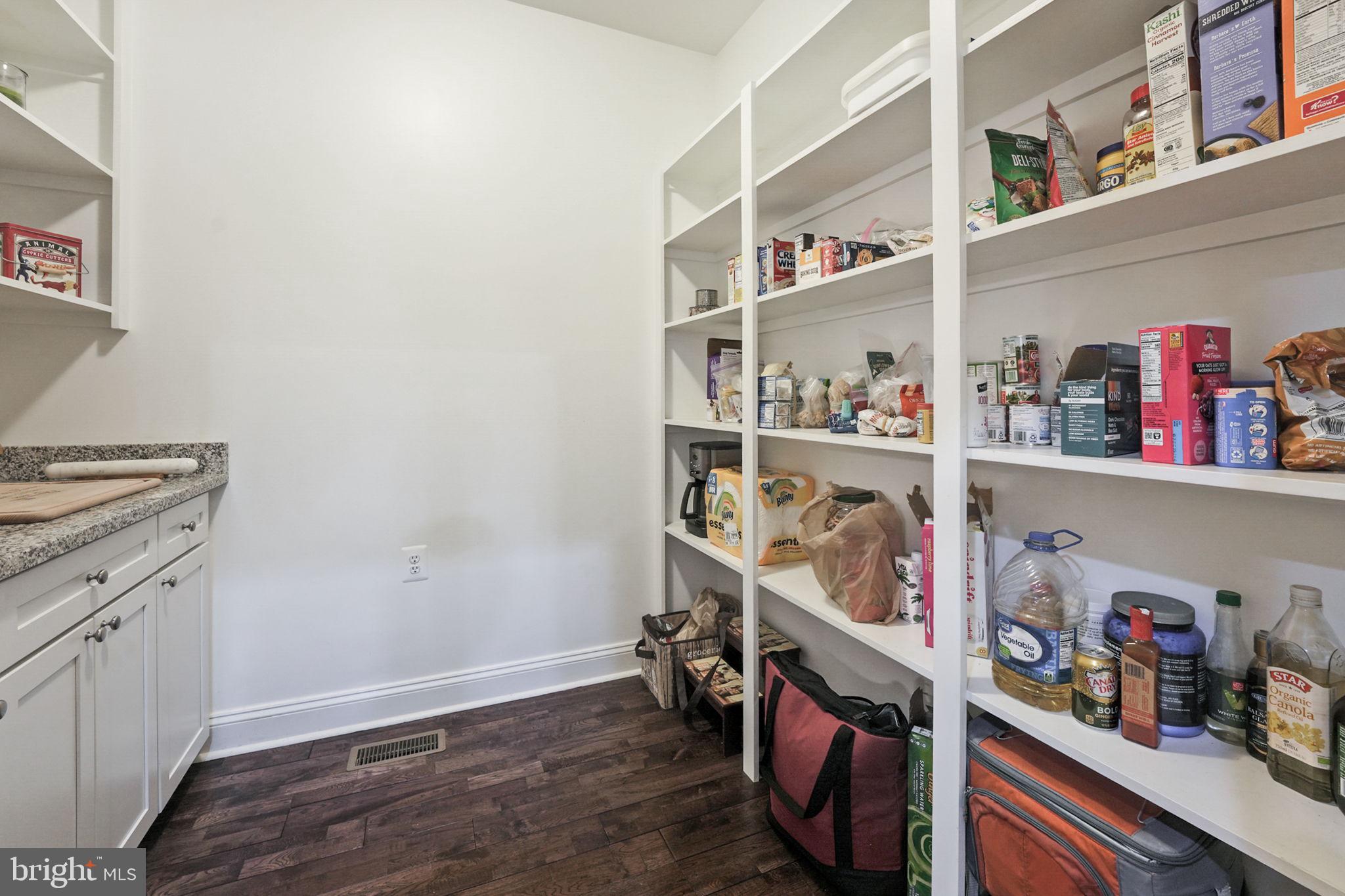 WOODLAND ESTATES - Residential