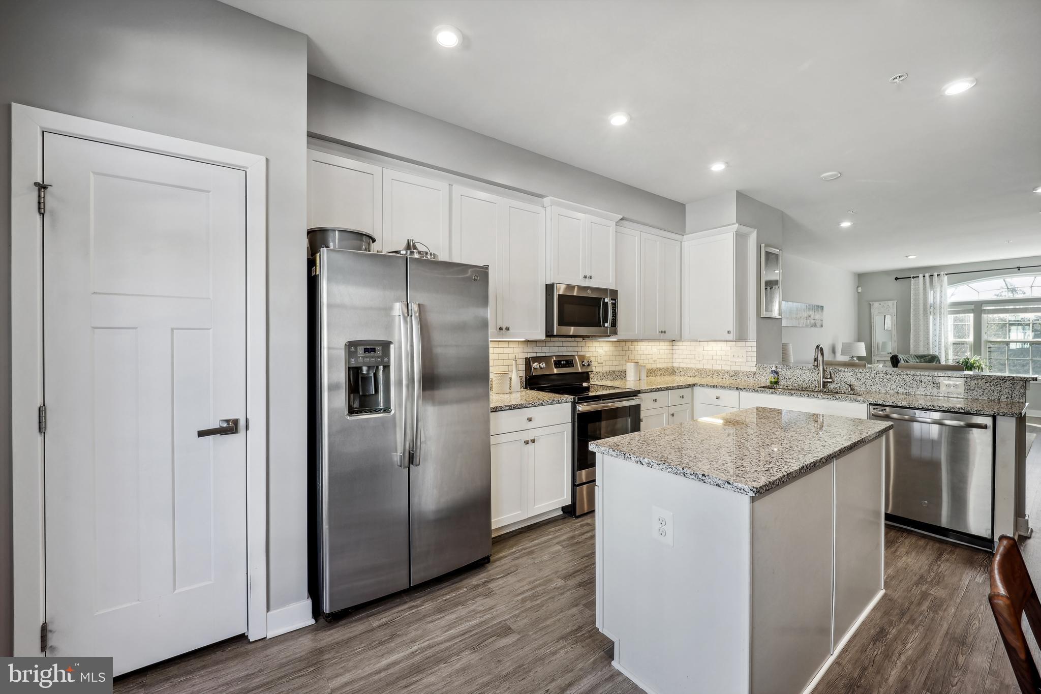 AVONDALE - Residential