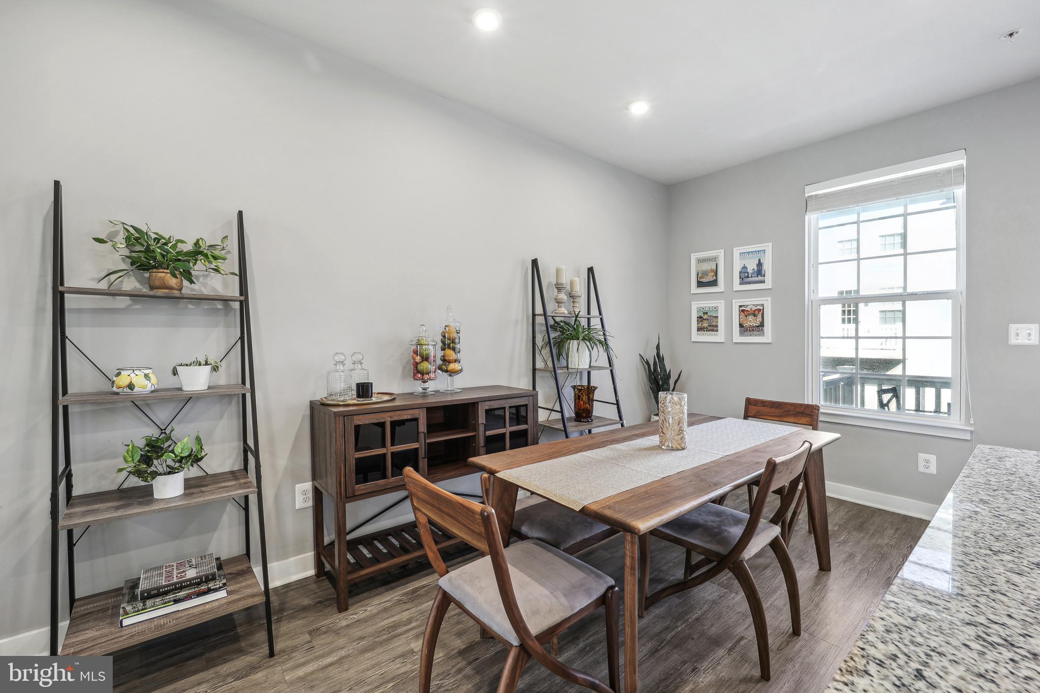 AVONDALE - Residential