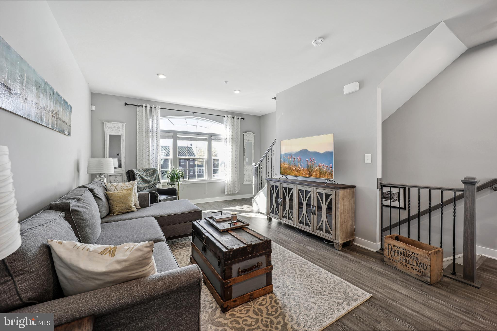 AVONDALE - Residential