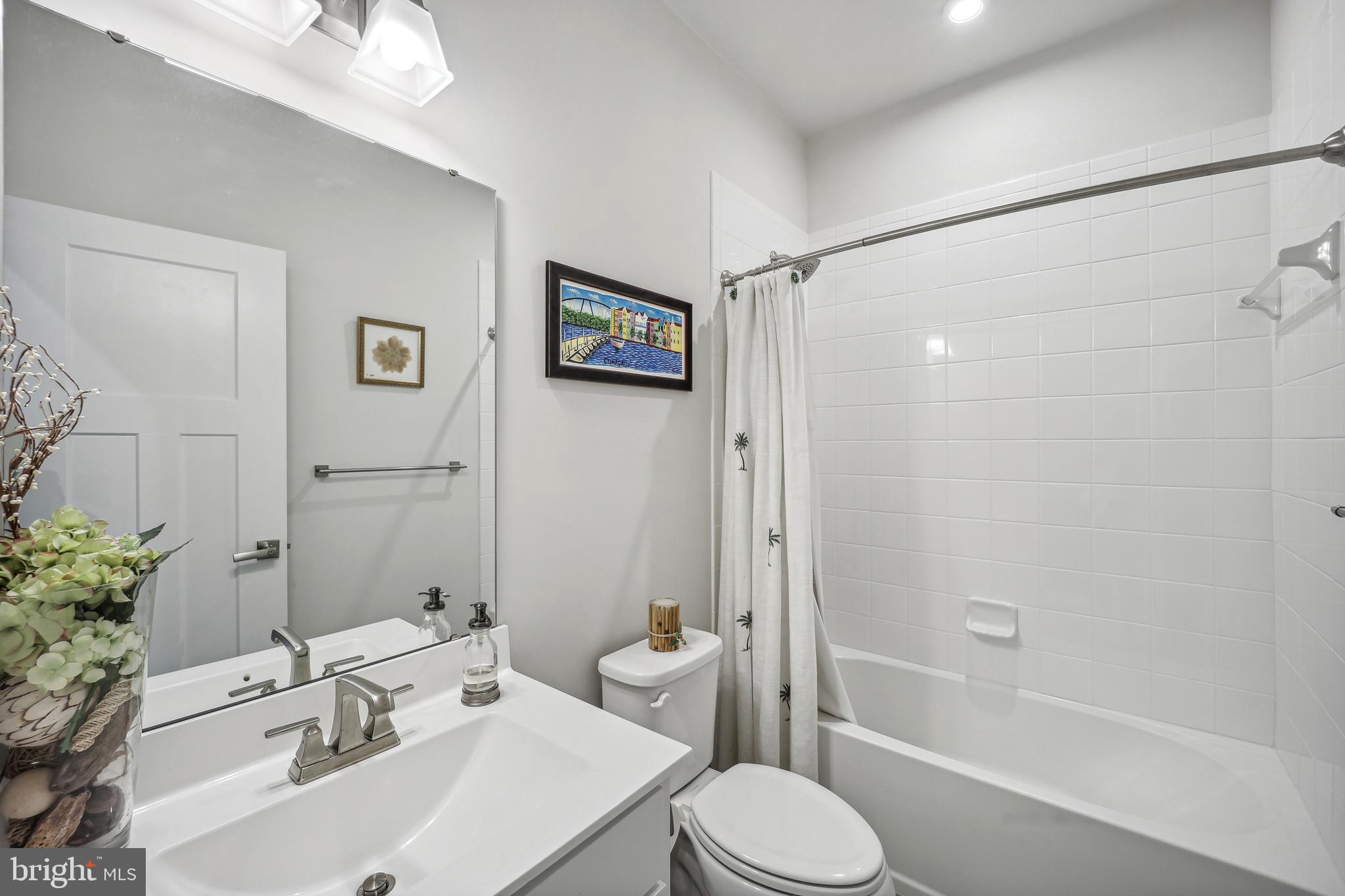 AVONDALE - Residential