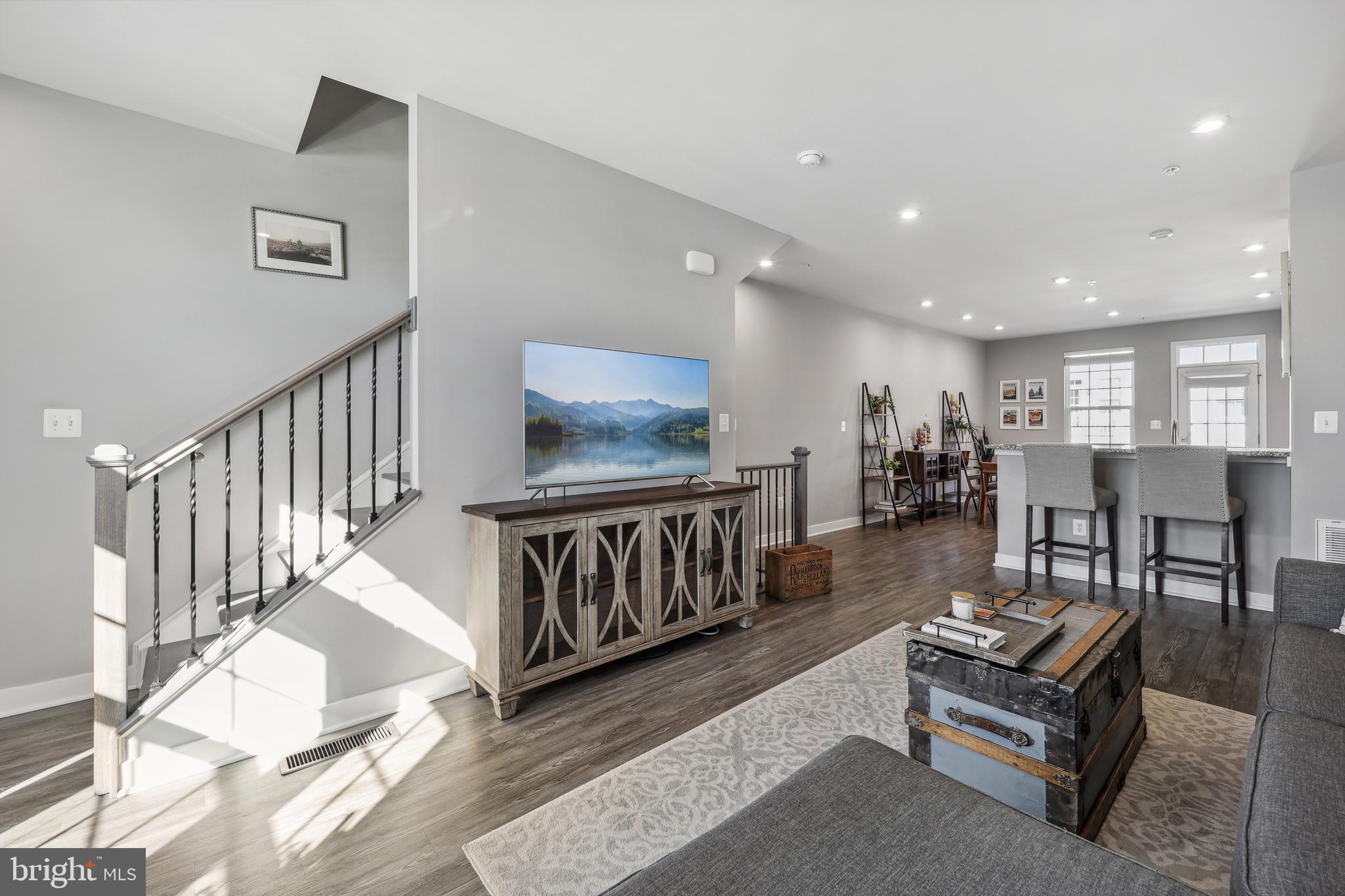 AVONDALE - Residential