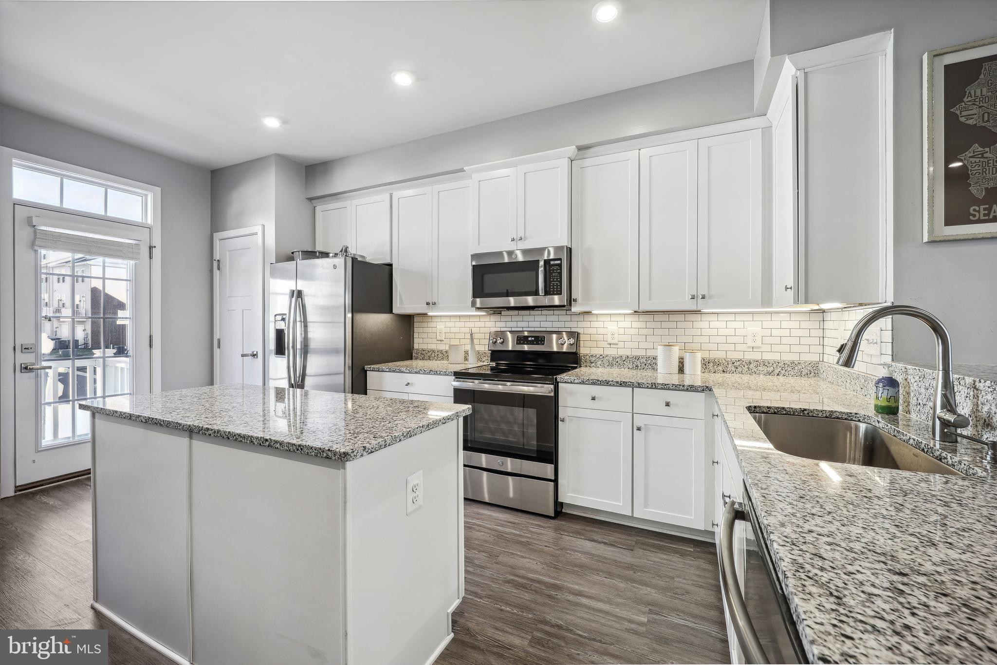 AVONDALE - Residential