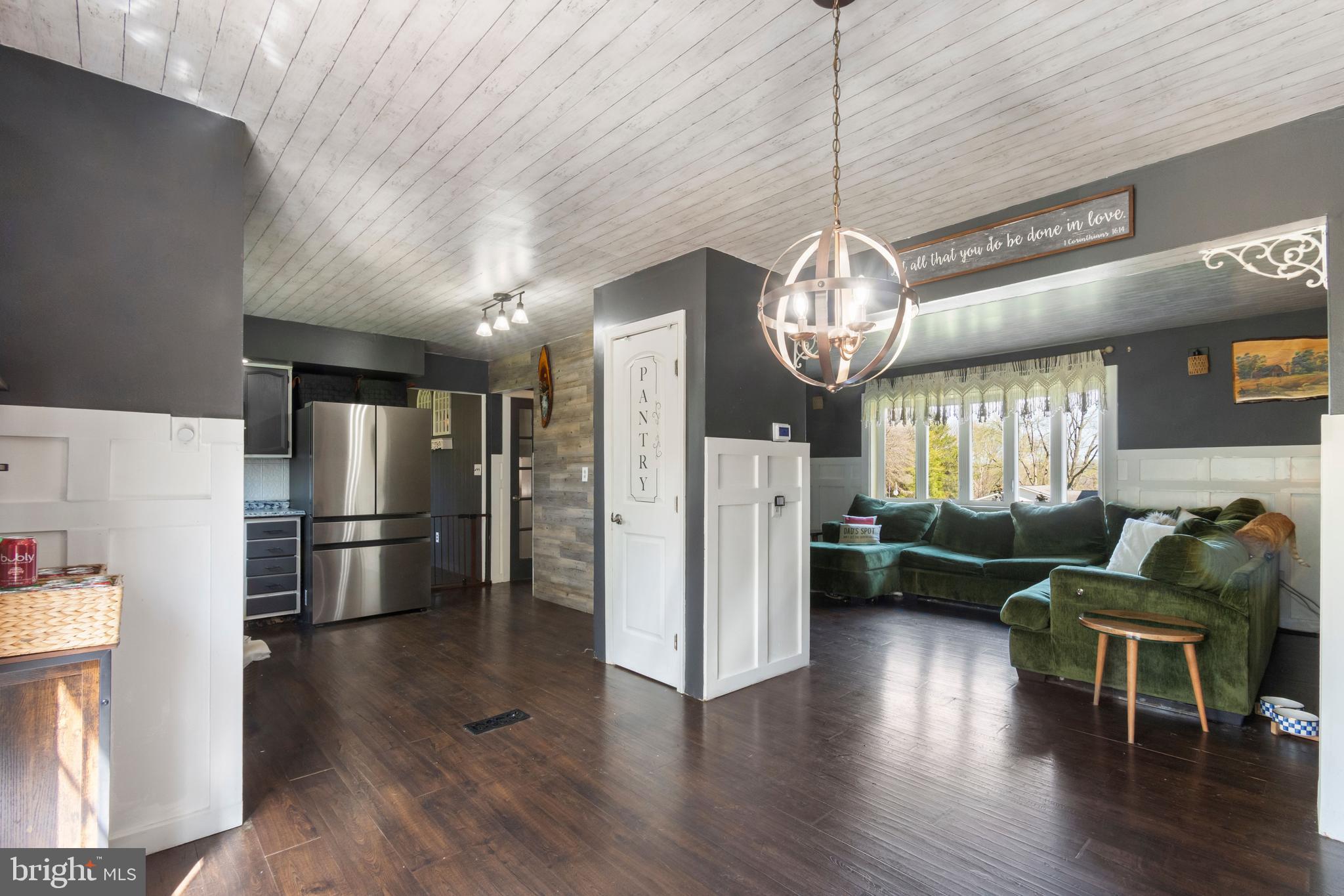 RIDGEVIEW ESTATES - Residential