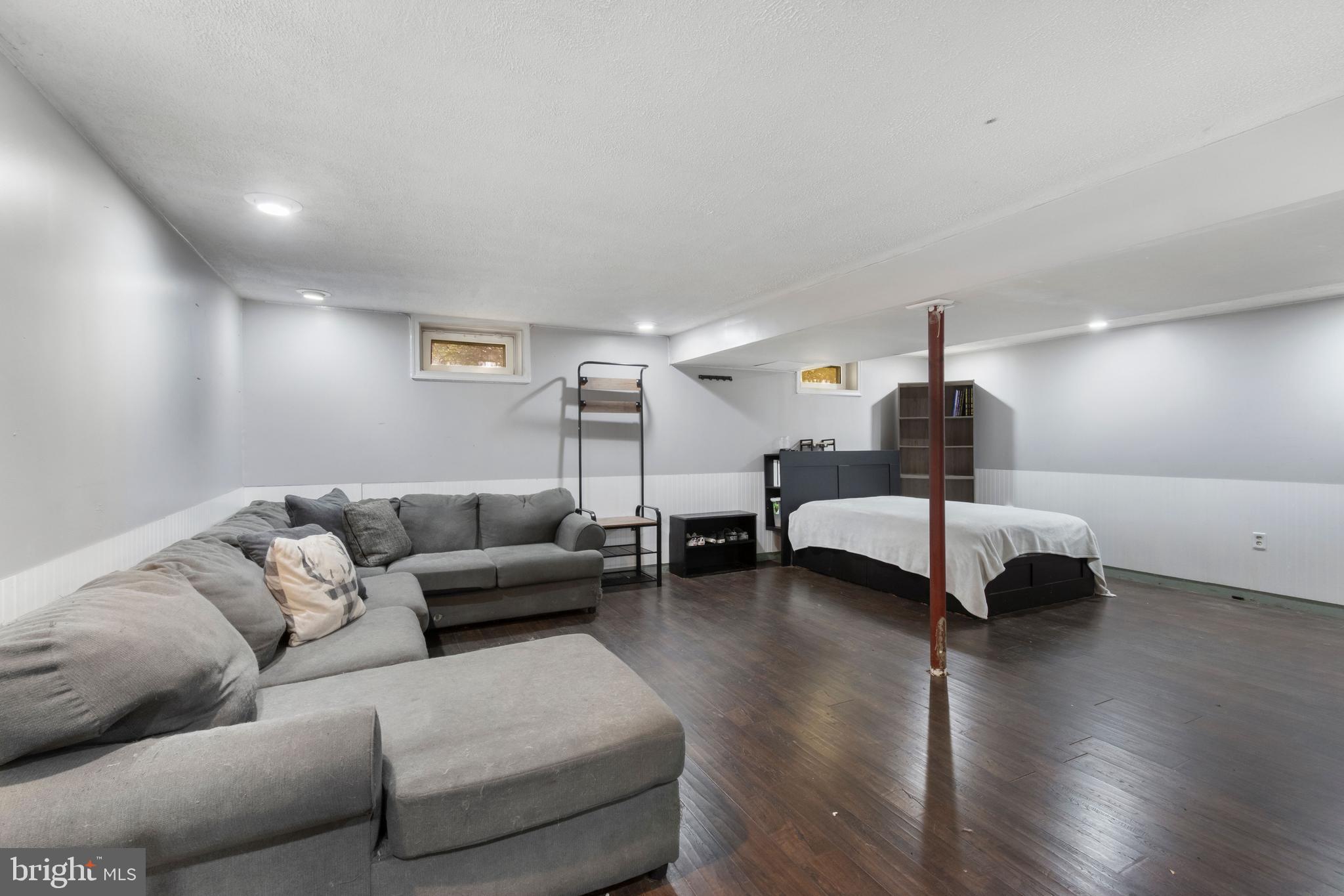 RIDGEVIEW ESTATES - Residential