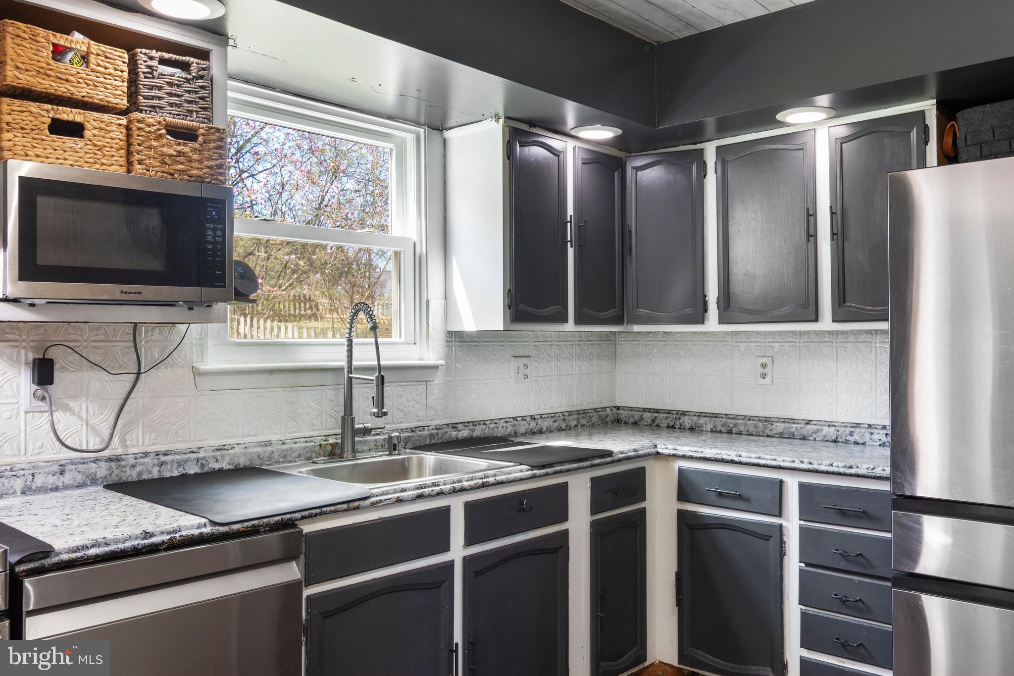 RIDGEVIEW ESTATES - Residential