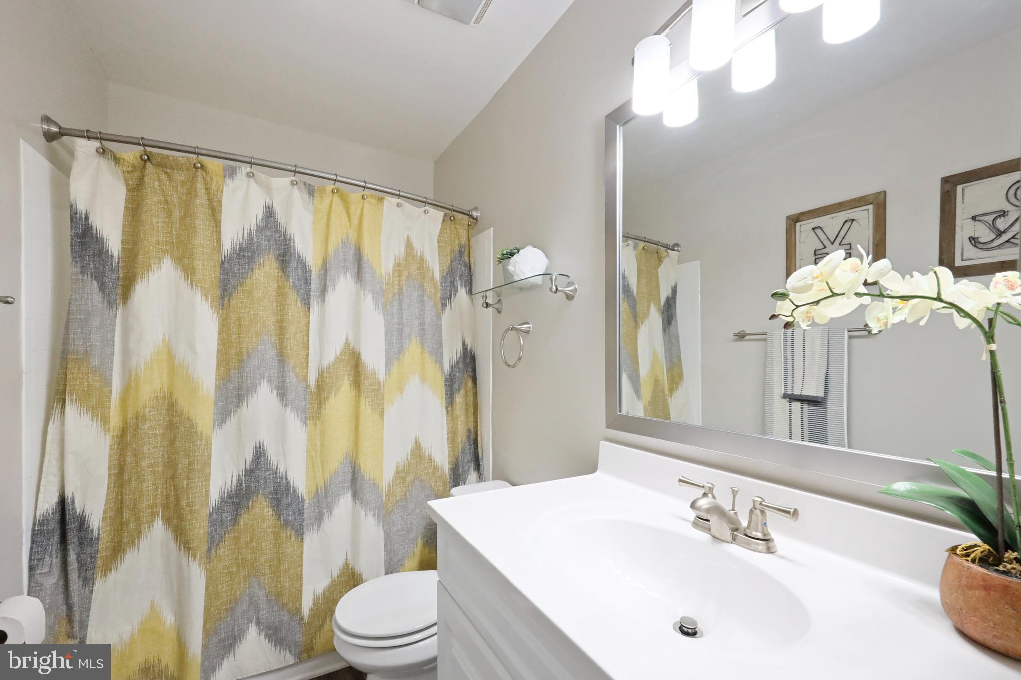 KINGS WOODS - Residential Lease