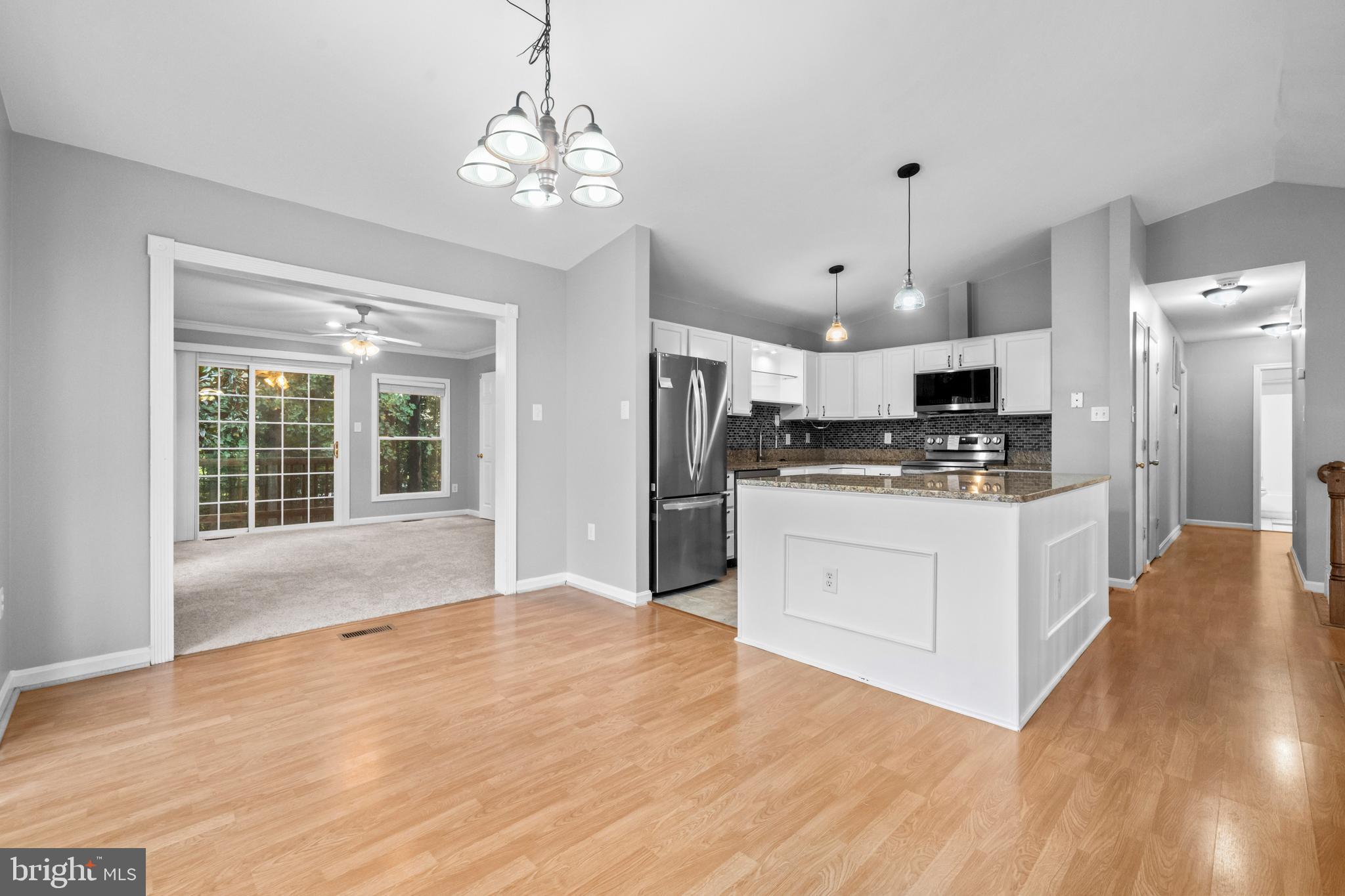 DEVON GREEN - Residential