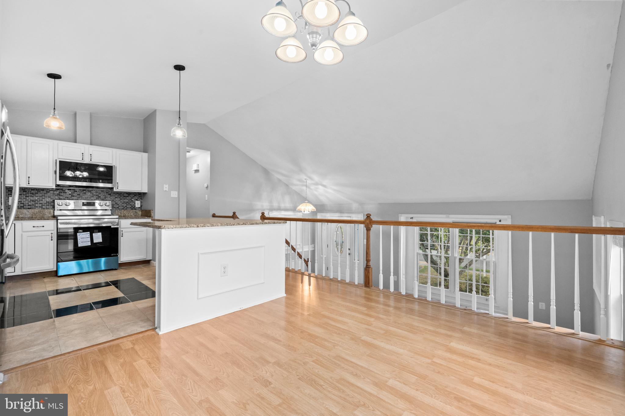 DEVON GREEN - Residential