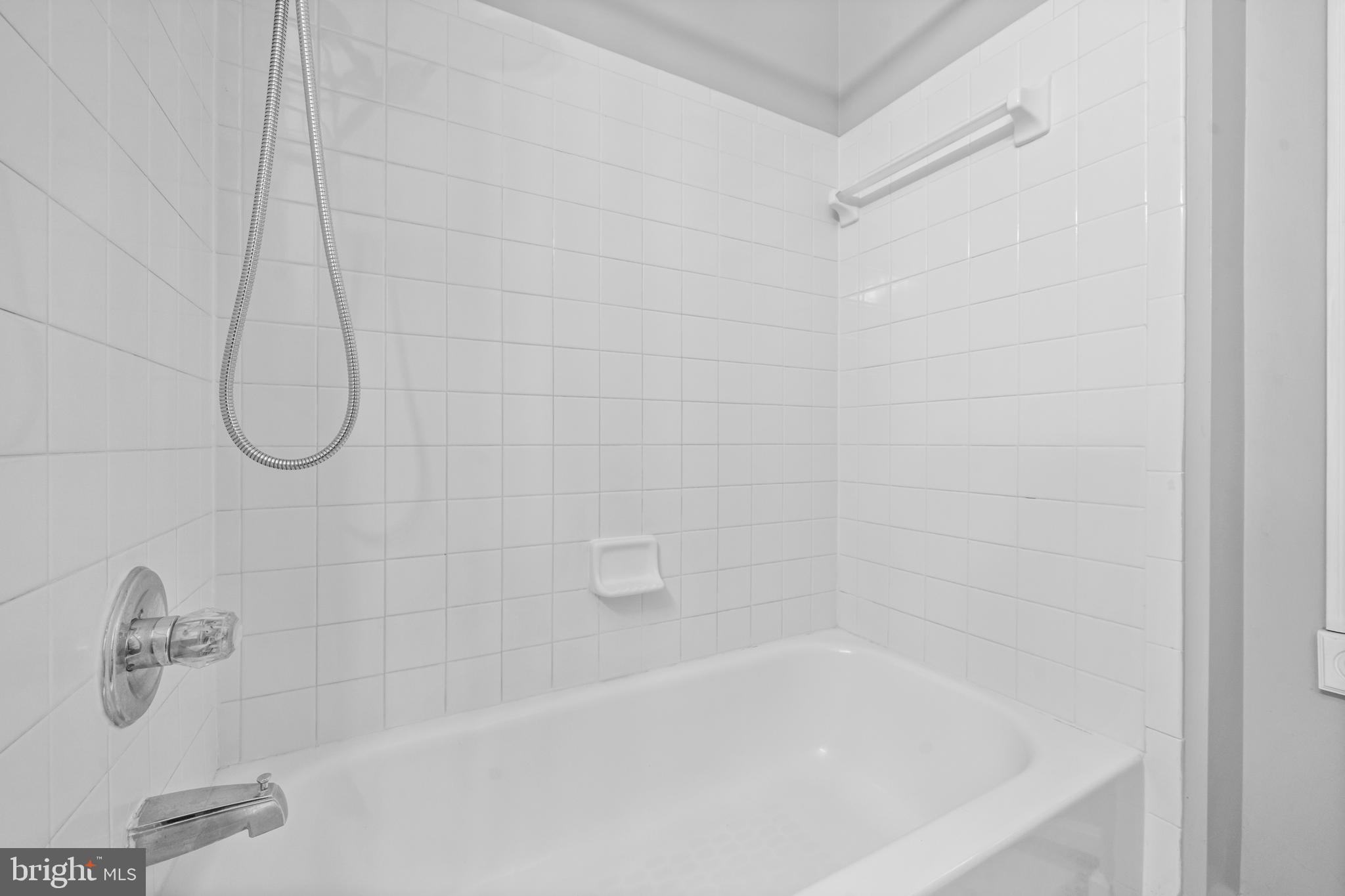 DEVON GREEN - Residential