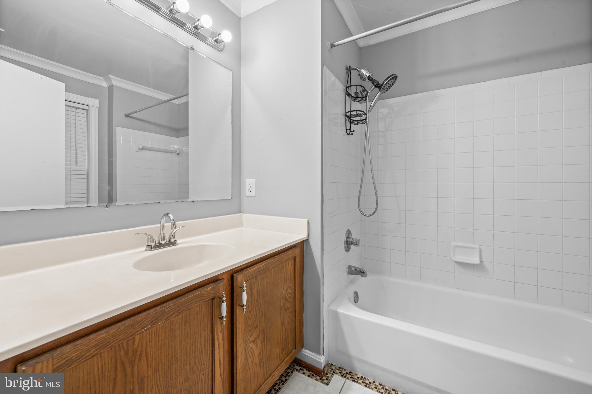 DEVON GREEN - Residential