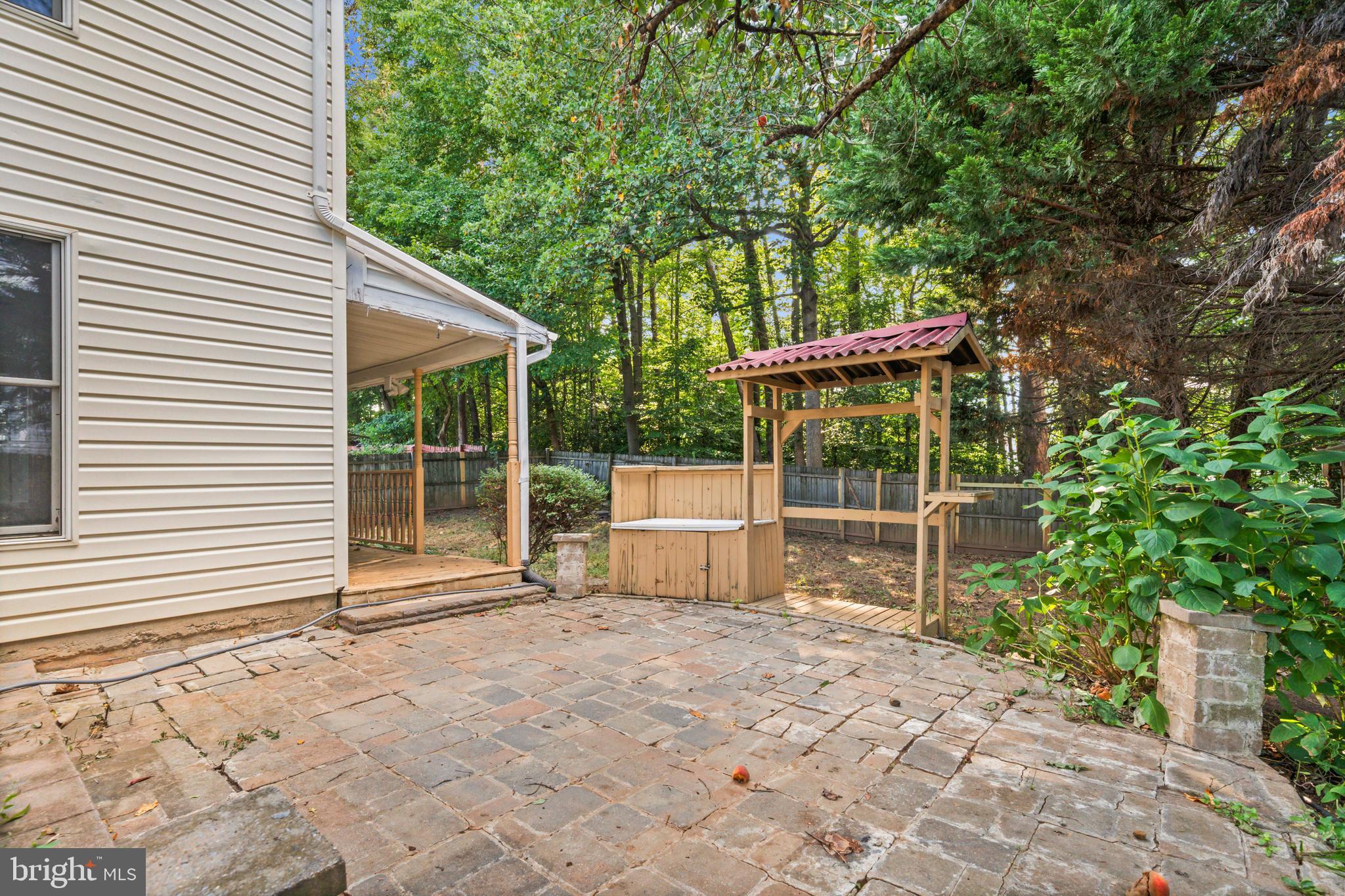 DEVON GREEN - Residential