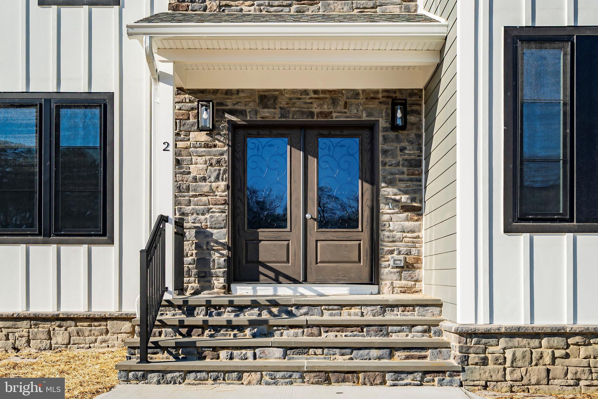 2 HAYSTACK COURT