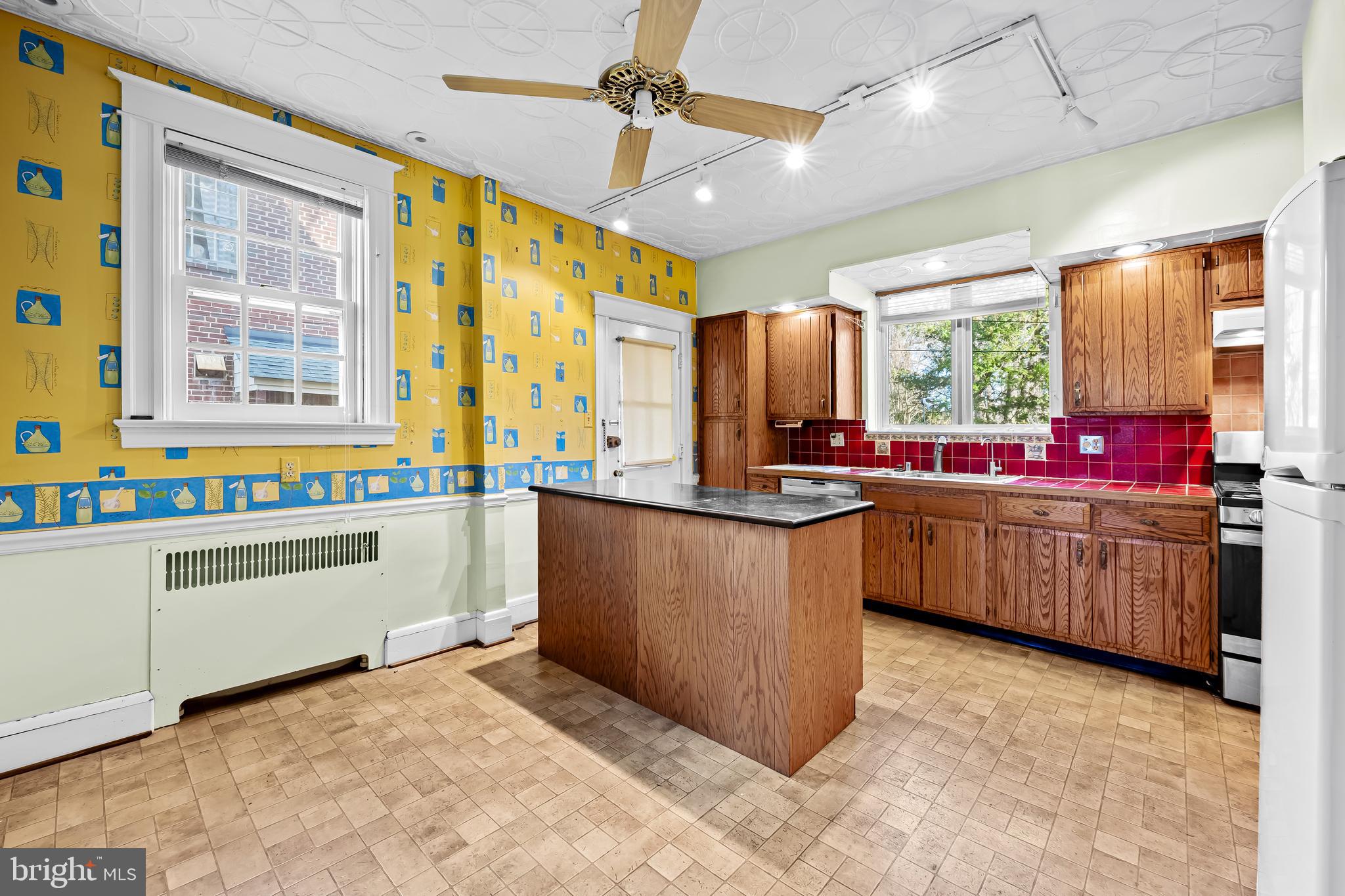 MOUNT WASHINGTON - Residential