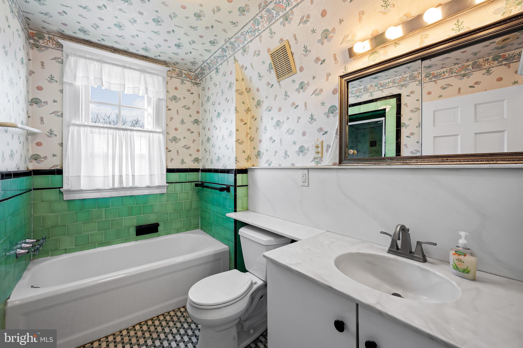 MOUNT WASHINGTON - Residential