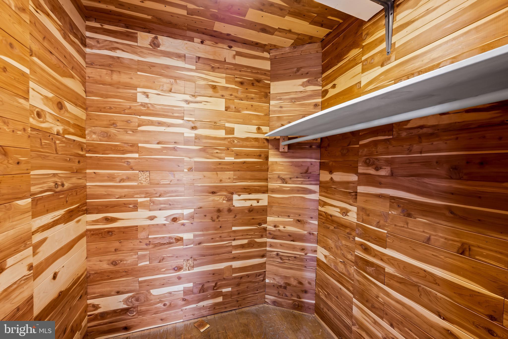 MOUNT WASHINGTON - Residential