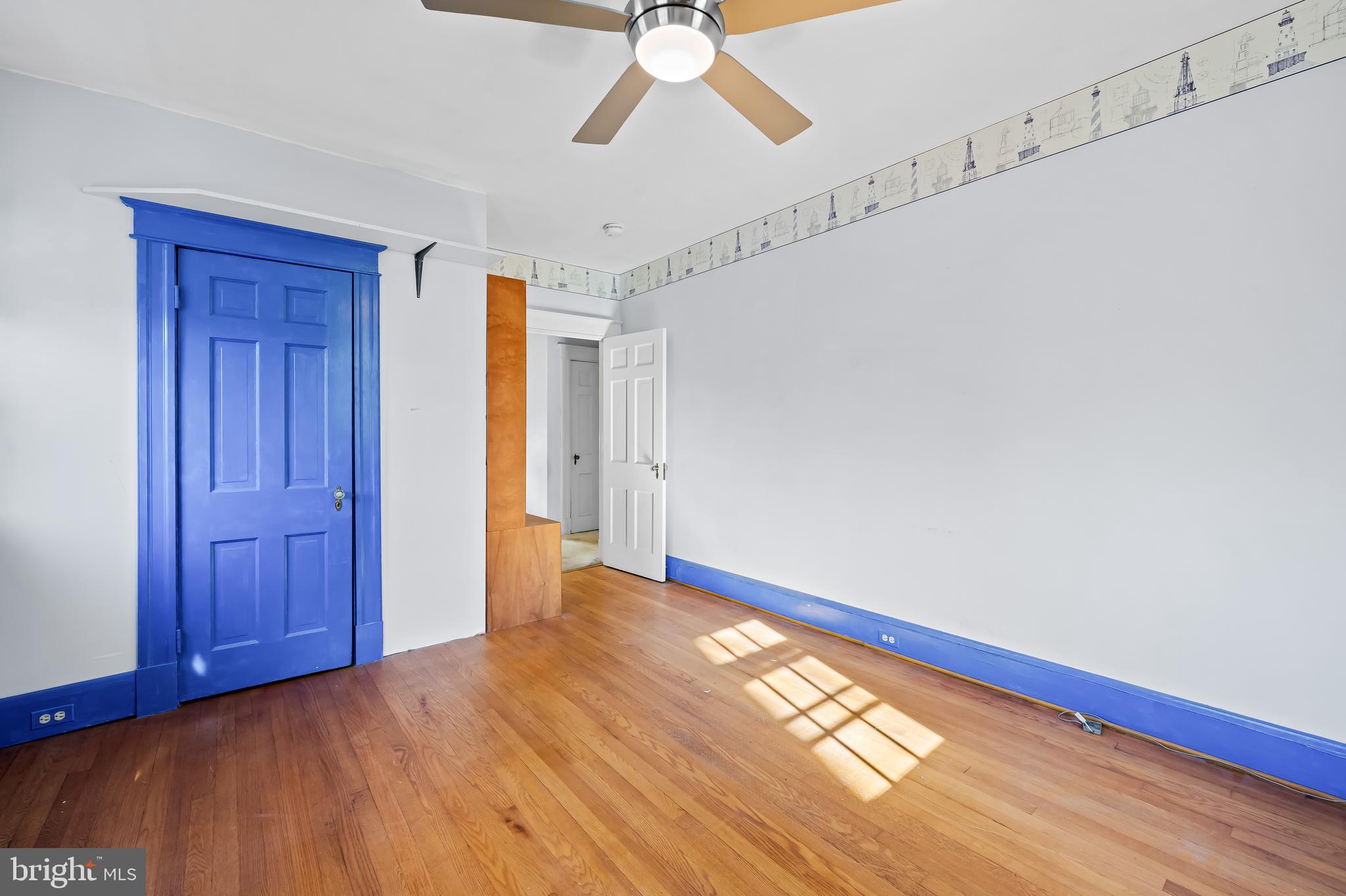 MOUNT WASHINGTON - Residential