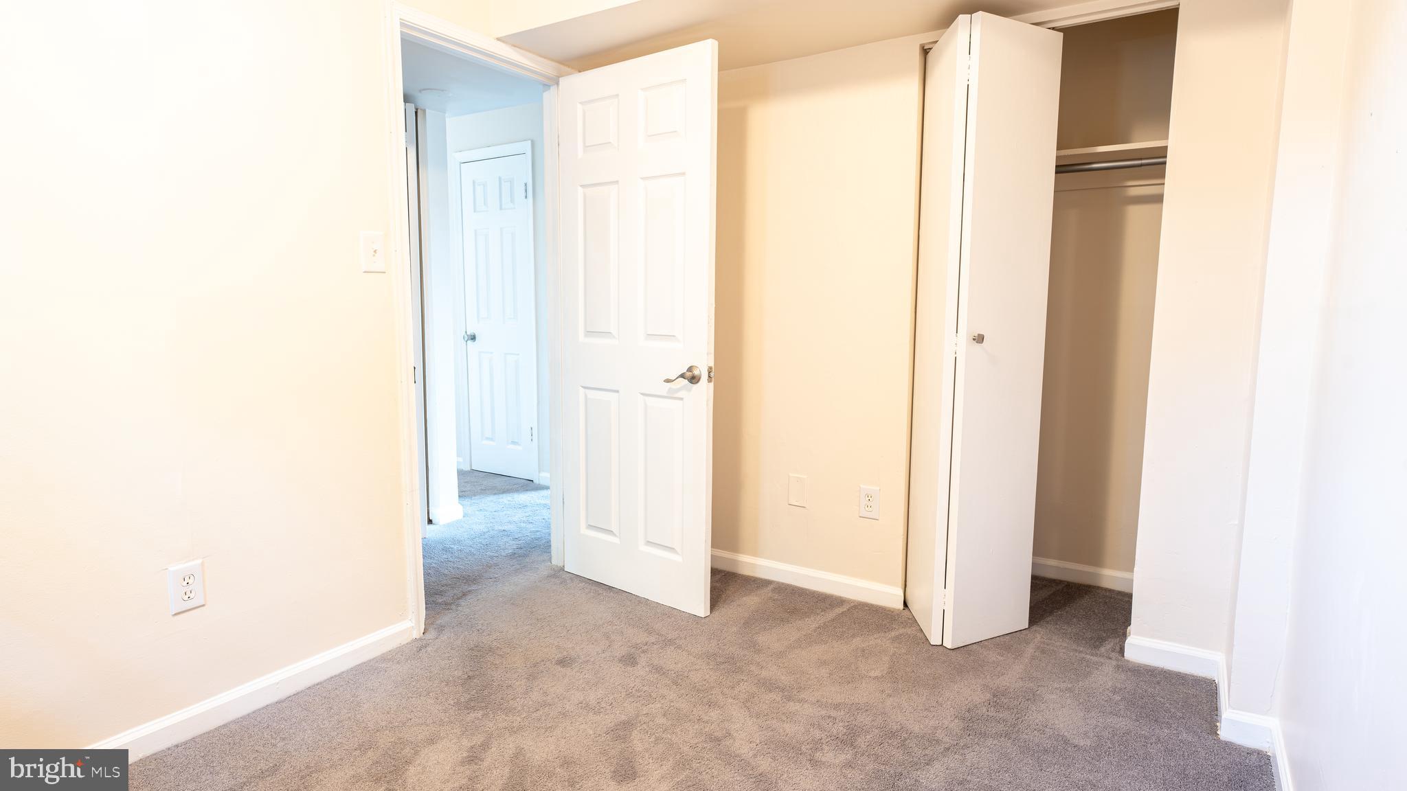 PEPPER MILL VILLAGE - Residential