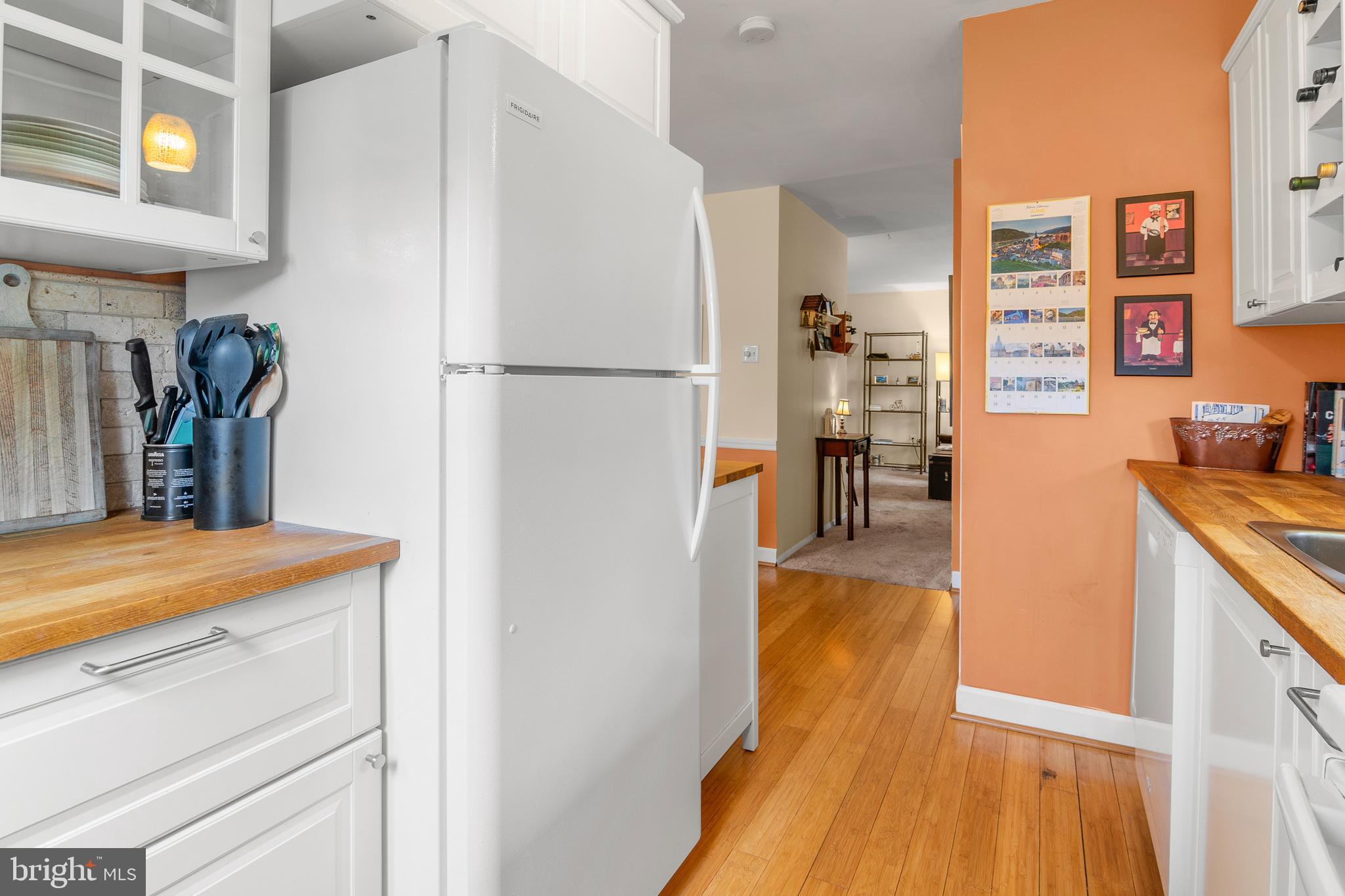 MAPLE RIDGE - Residential