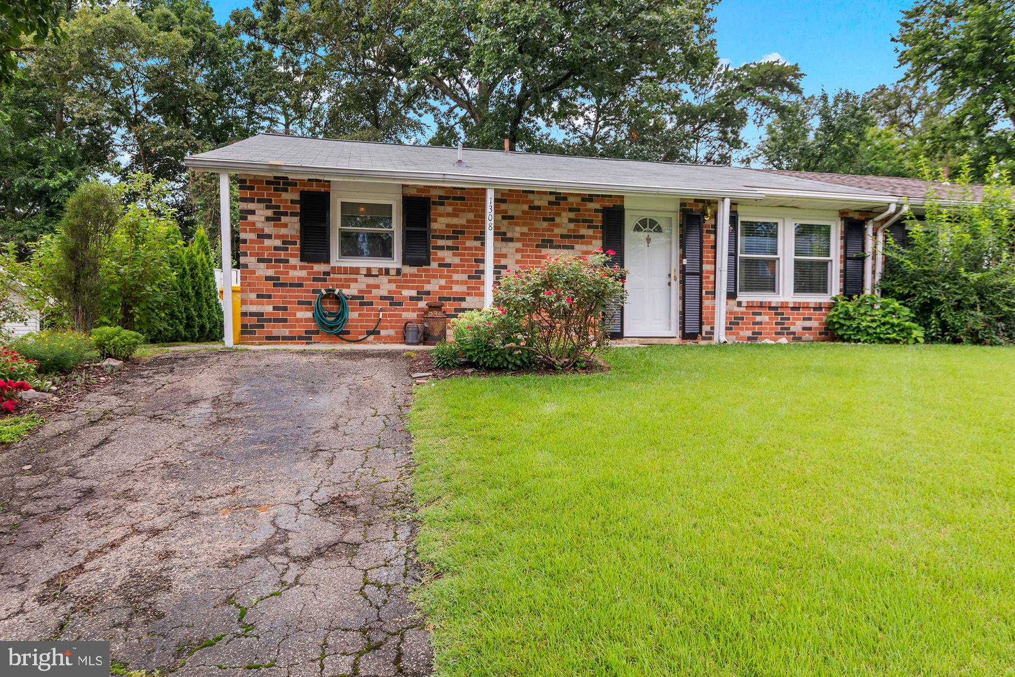 MAPLE RIDGE - Residential