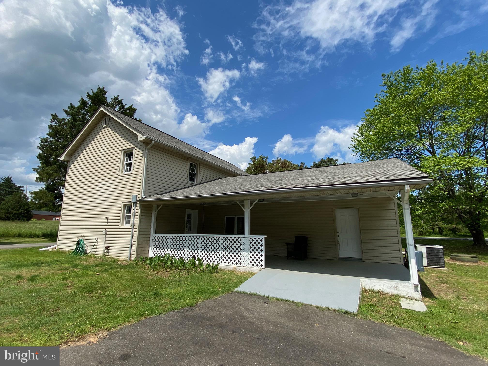 1006 WHITE OAK ROAD