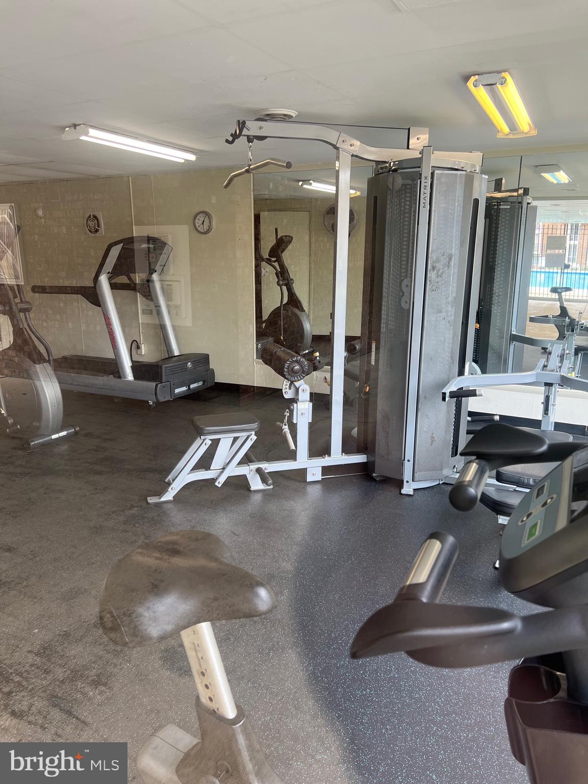 HUNTINGTON CLUB - Residential