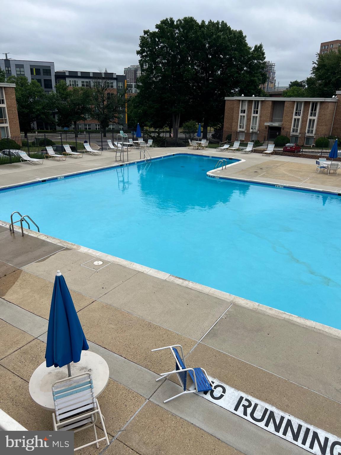 HUNTINGTON CLUB - Residential