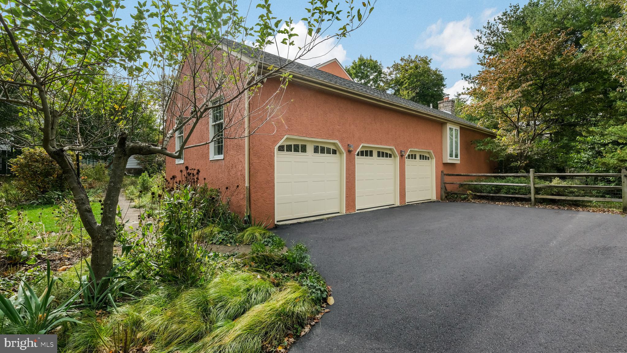 DOYLESTOWN HUNT - Residential