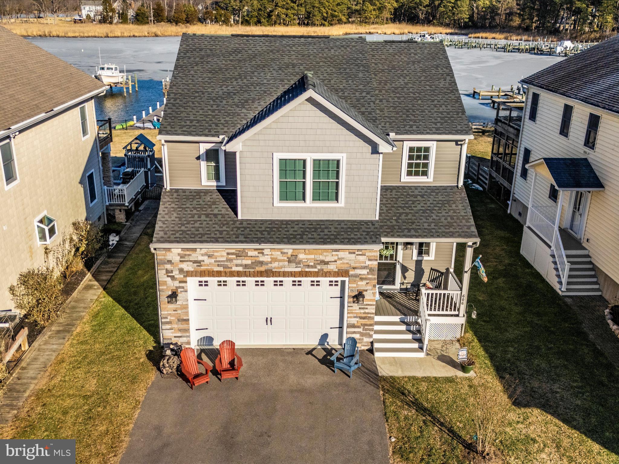 CHESTER RIVER BEACH - Residential