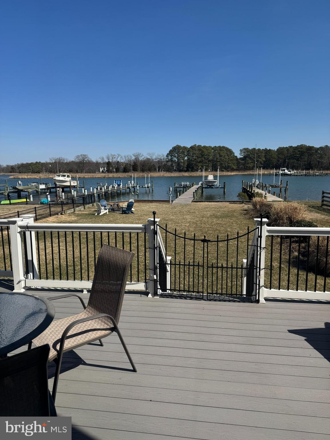 CHESTER RIVER BEACH - Residential