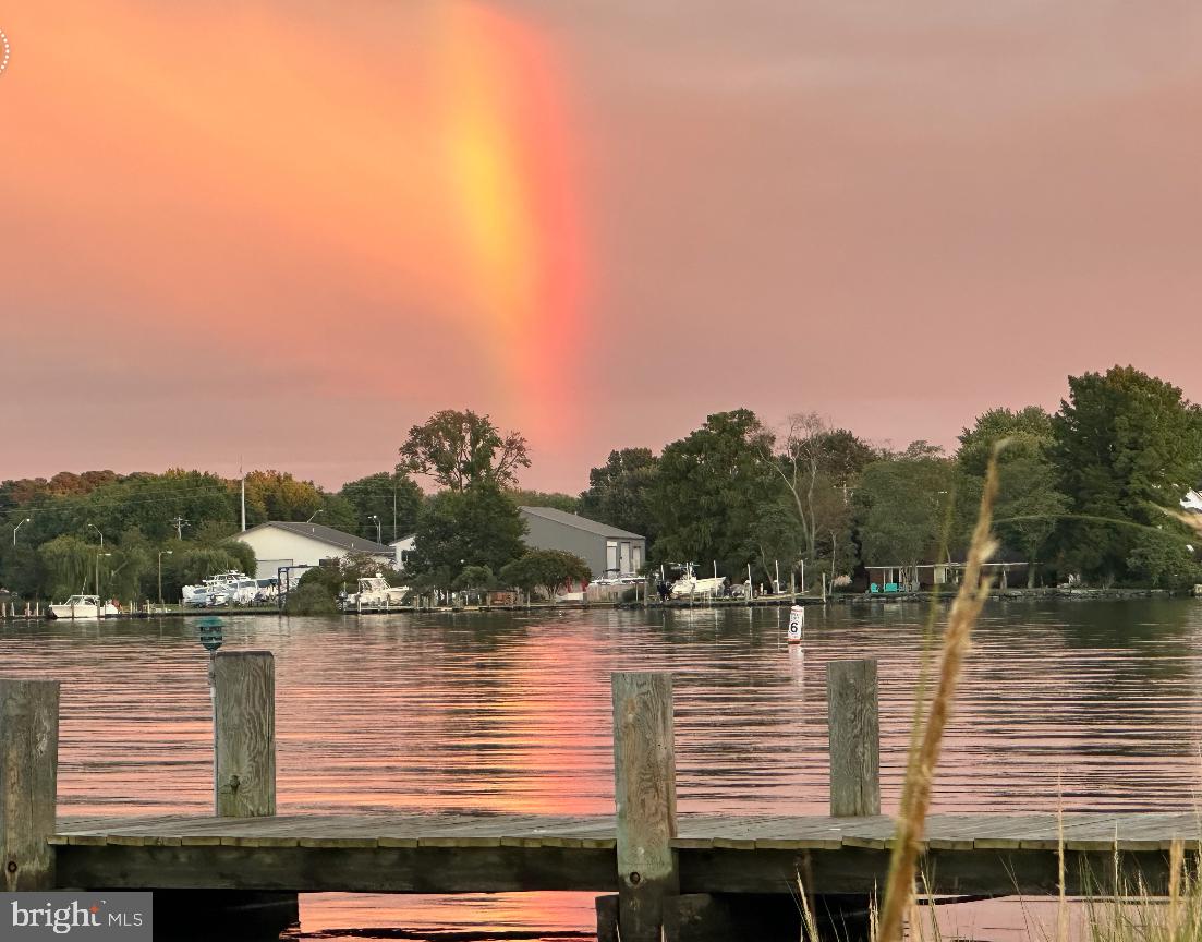 CHESTER RIVER BEACH - Residential