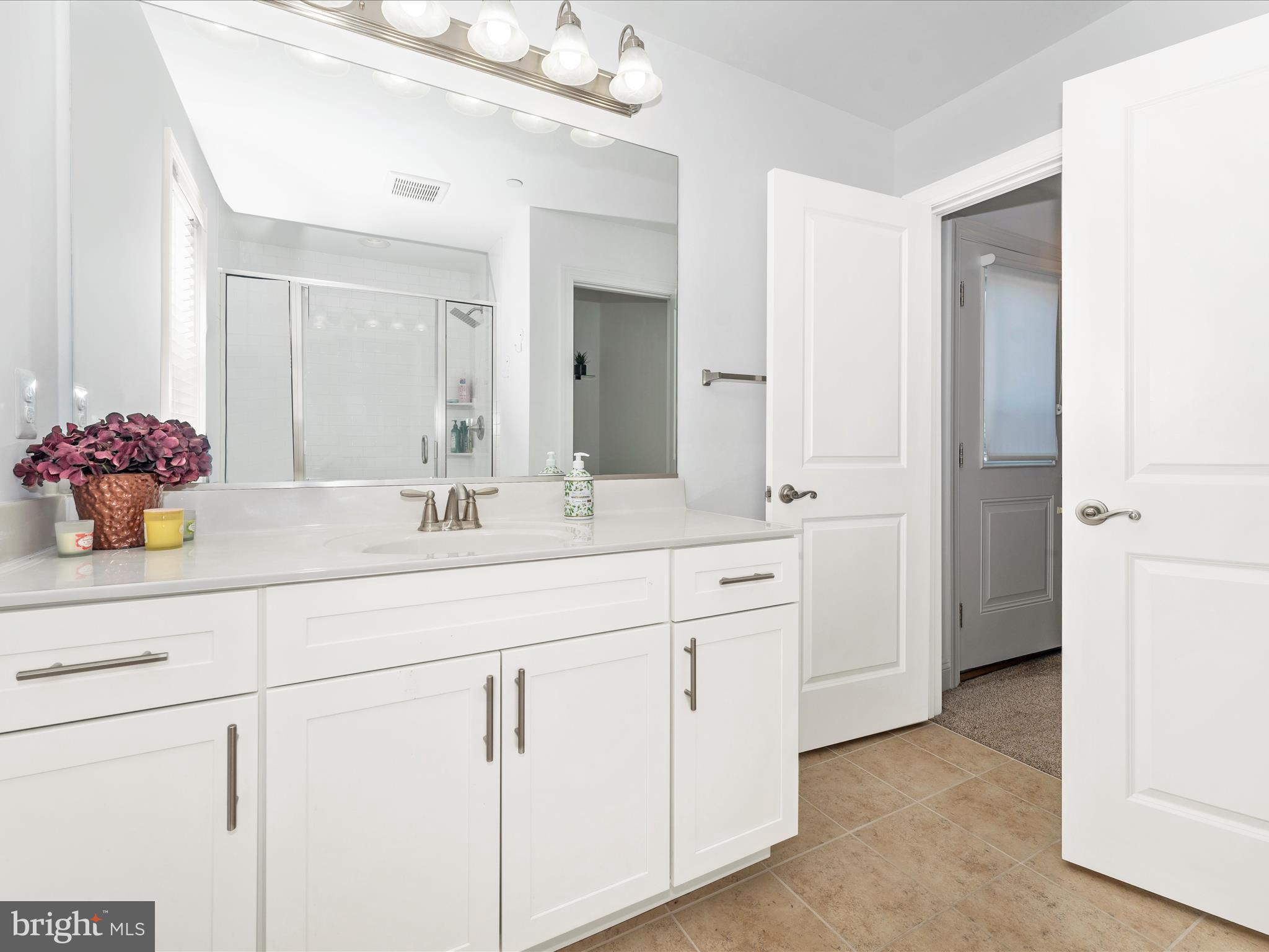 CHESTER RIVER BEACH - Residential