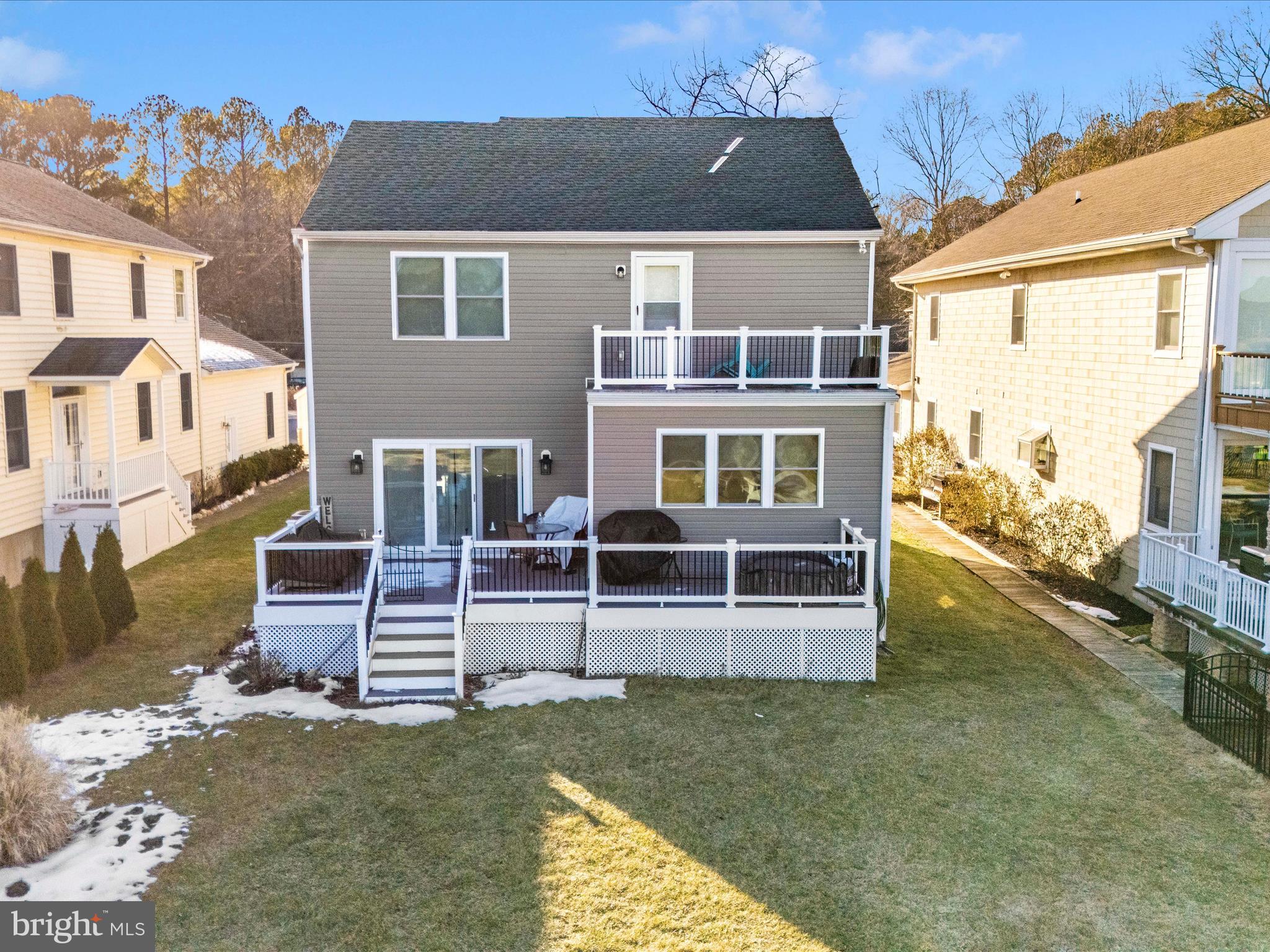 CHESTER RIVER BEACH - Residential