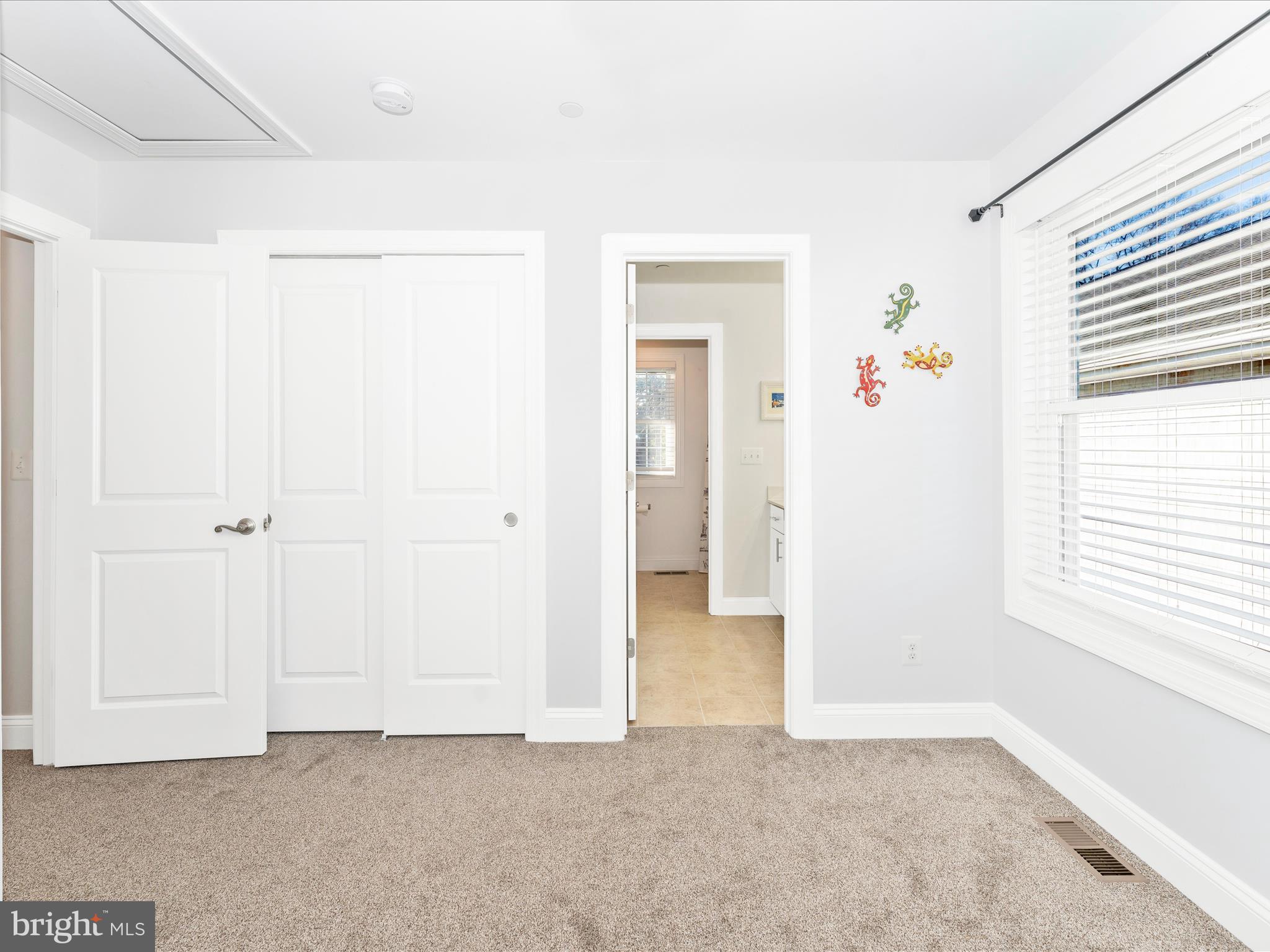 CHESTER RIVER BEACH - Residential