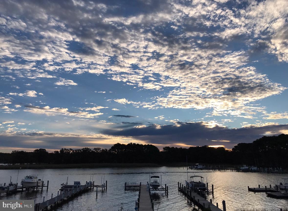 CHESTER RIVER BEACH - Residential