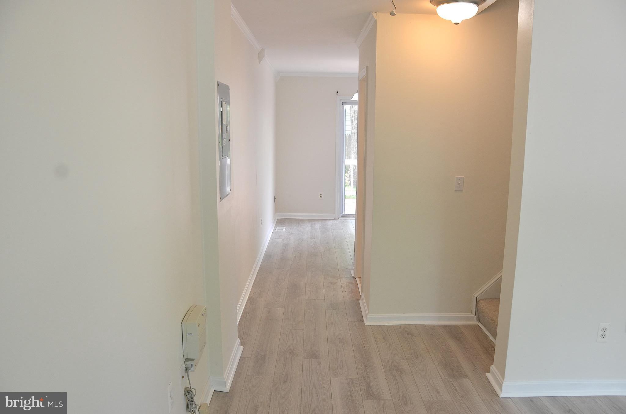 EDGEWATER - Residential Lease