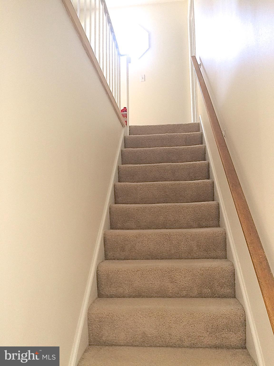 EDGEWATER - Residential Lease