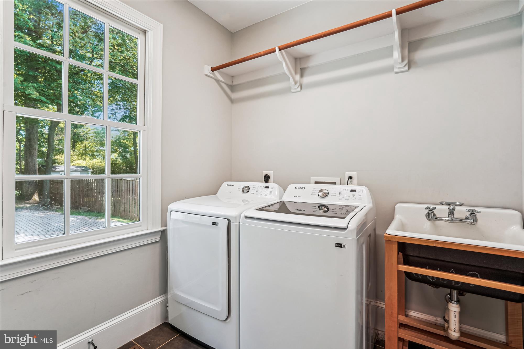 KINGCREST - Residential