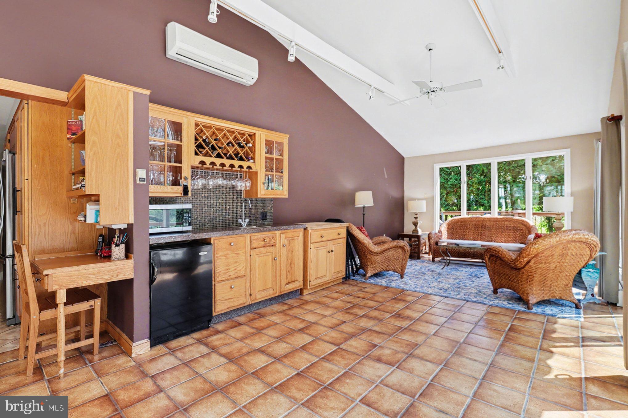 MAPLE HILL FARM - Residential