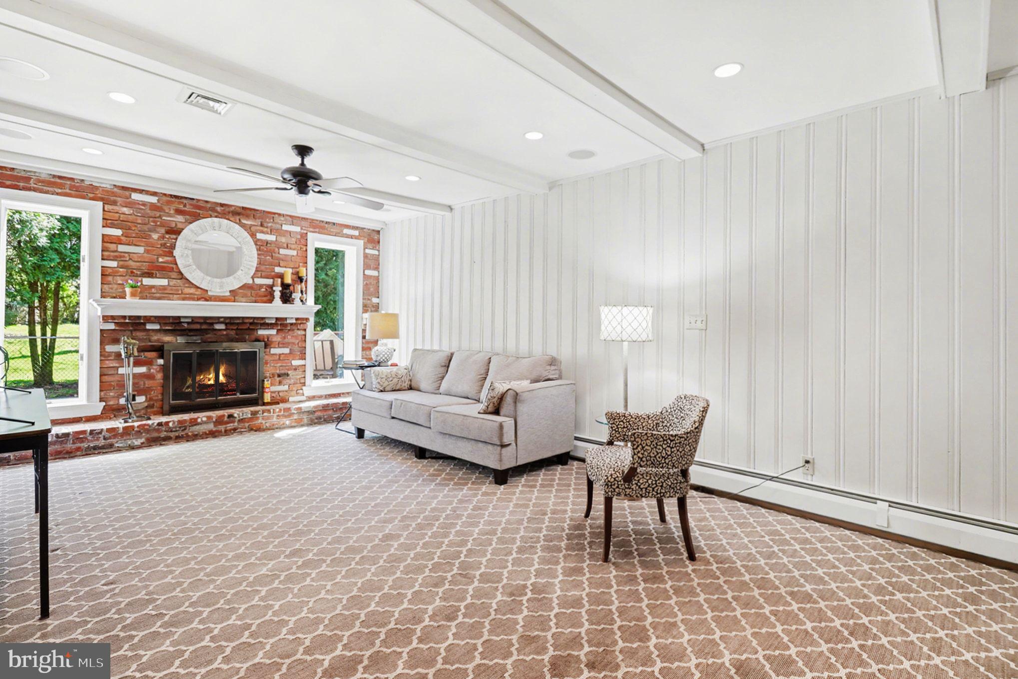 MAPLE HILL FARM - Residential