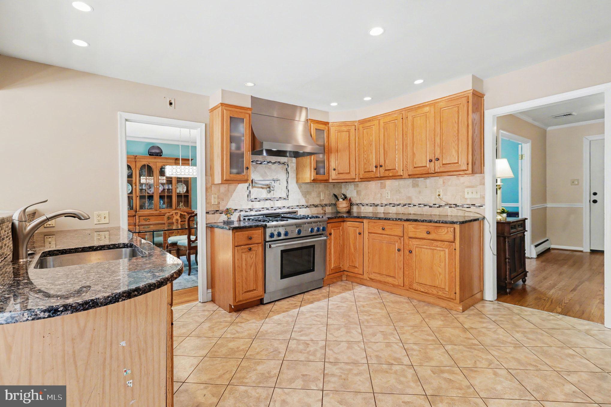 MAPLE HILL FARM - Residential