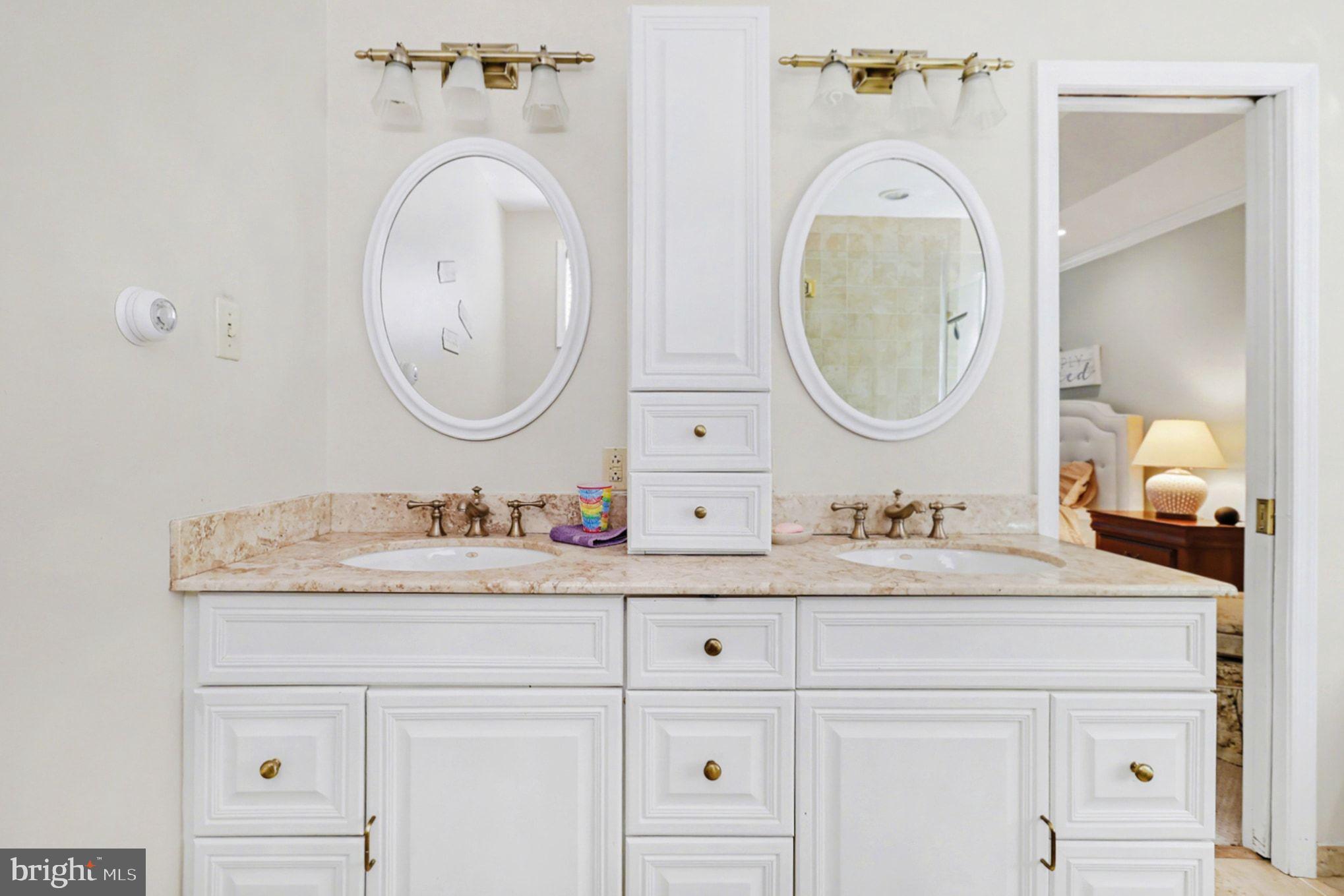 MAPLE HILL FARM - Residential