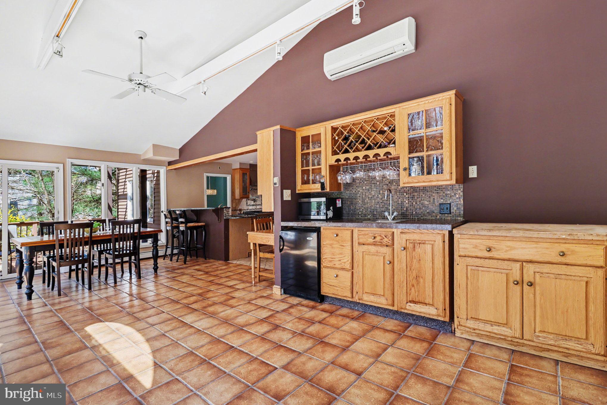 MAPLE HILL FARM - Residential