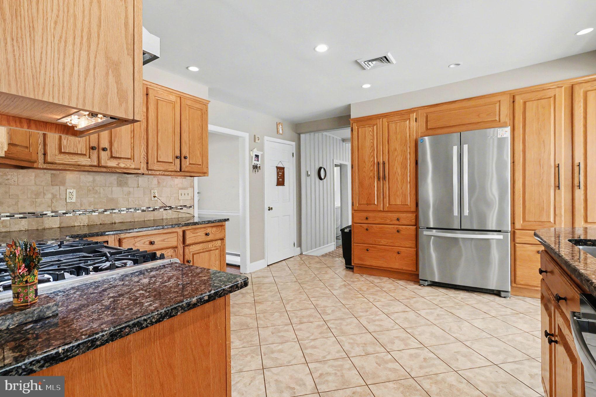 MAPLE HILL FARM - Residential