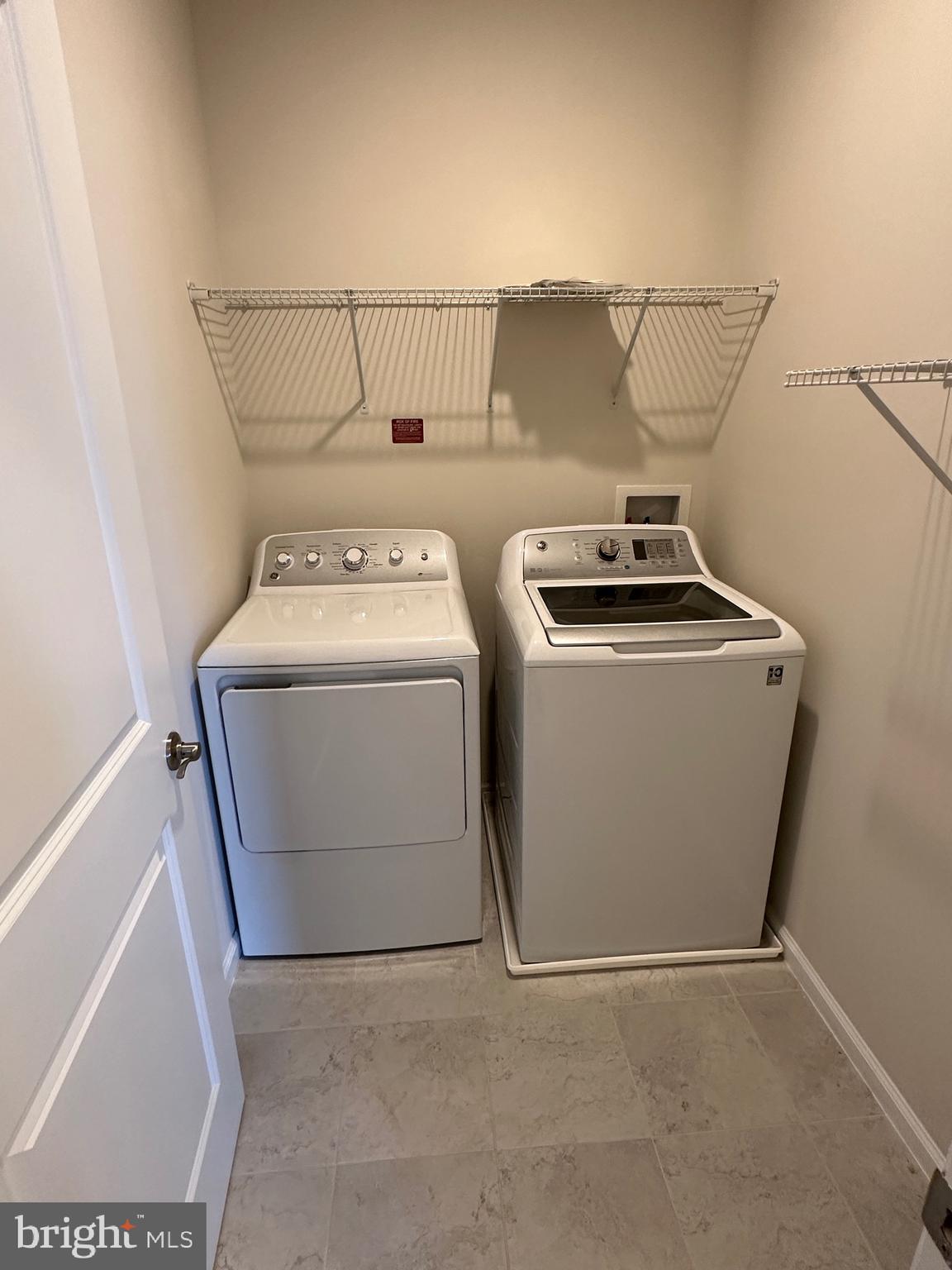 HASTINGS MARKETPLACE - Residential Lease