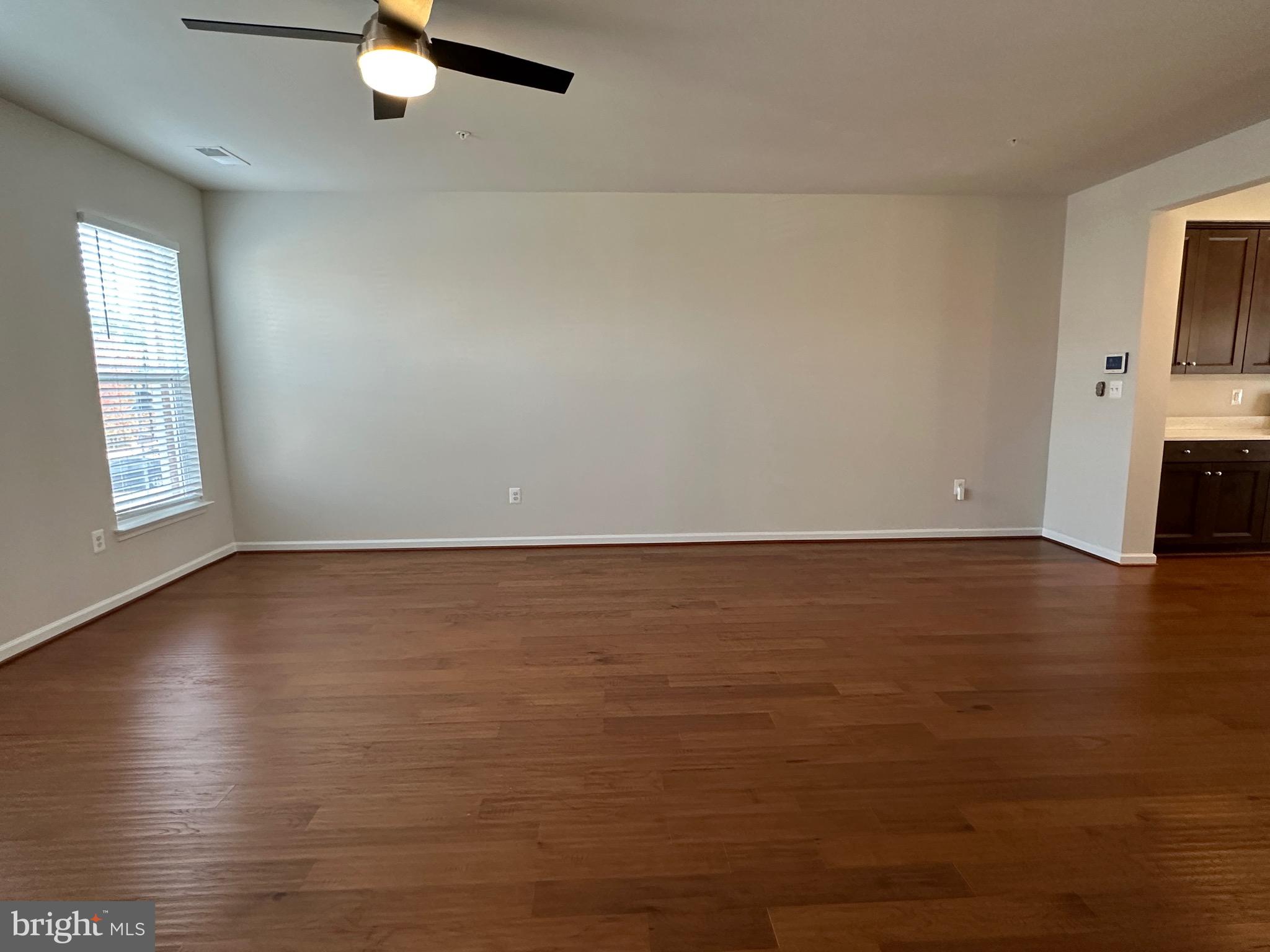 HASTINGS MARKETPLACE - Residential Lease