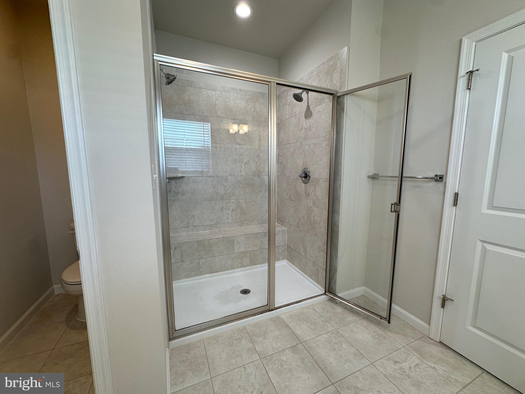 HASTINGS MARKETPLACE - Residential Lease