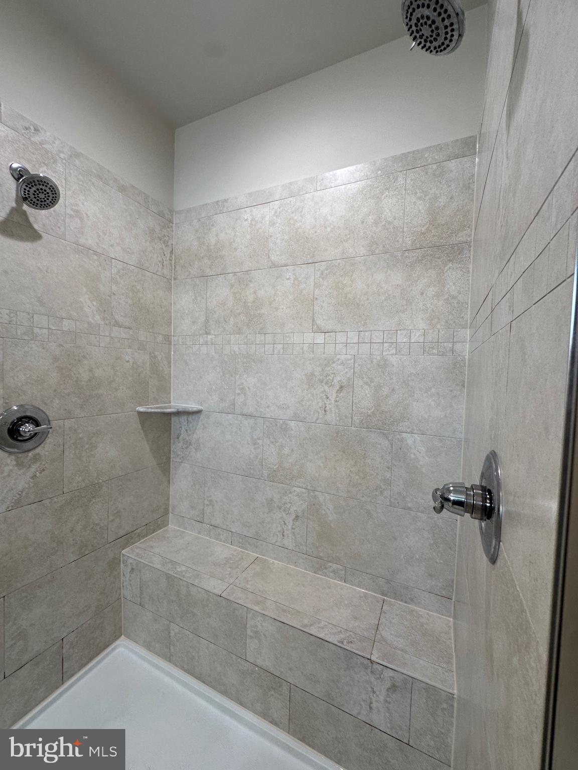 HASTINGS MARKETPLACE - Residential Lease